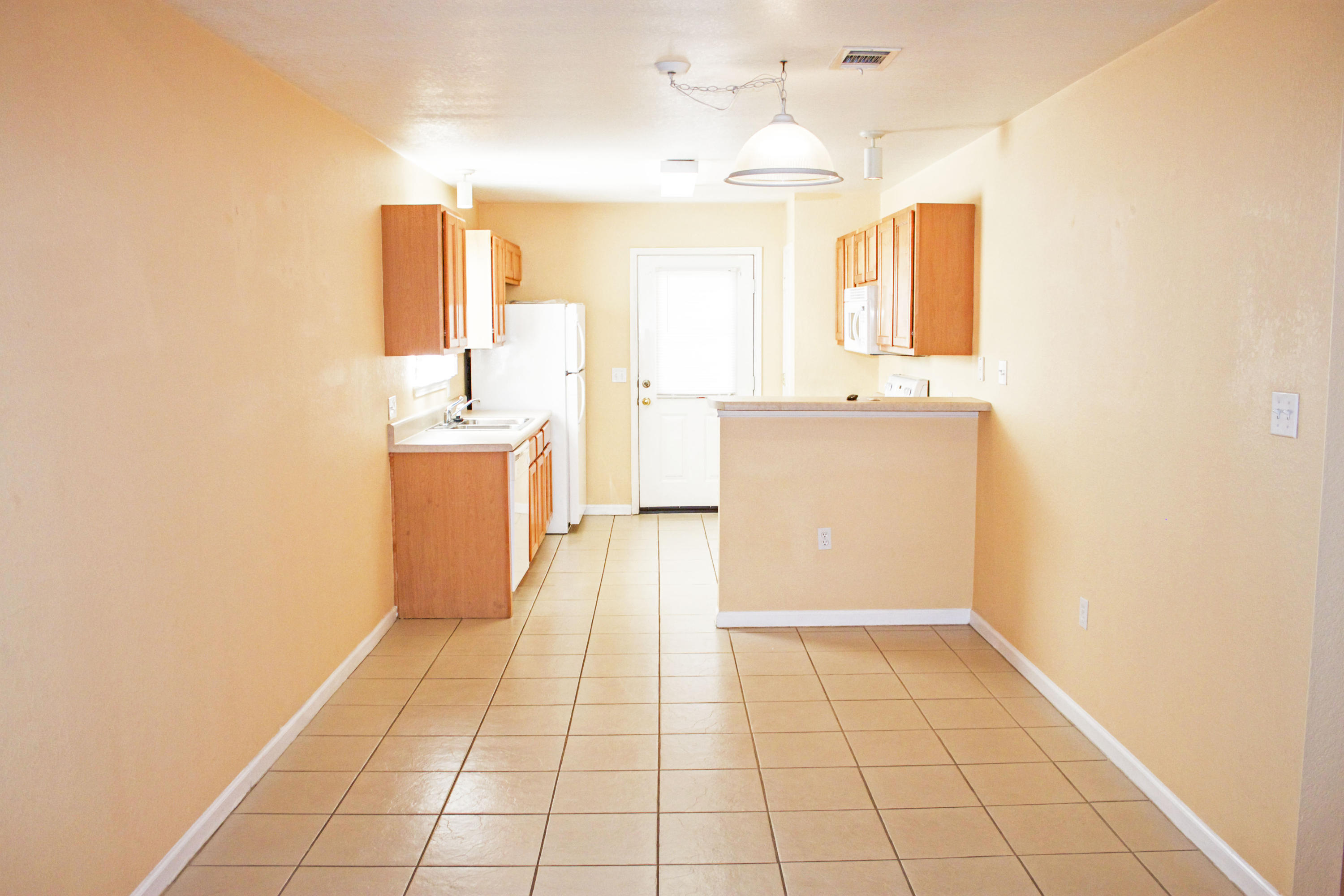 QUAIL LAKE T/H LOT 3 - Residential