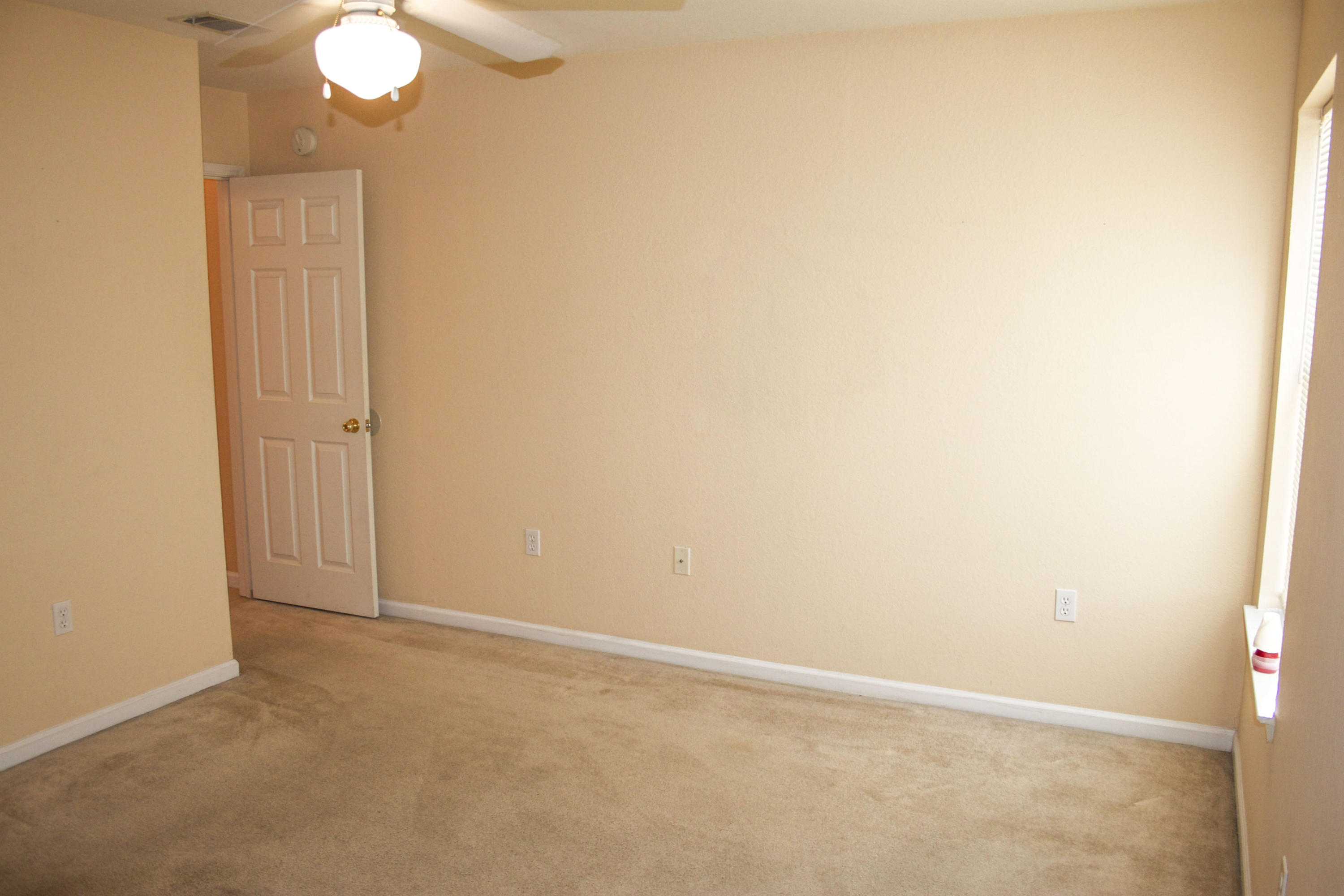 QUAIL LAKE T/H LOT 3 - Residential