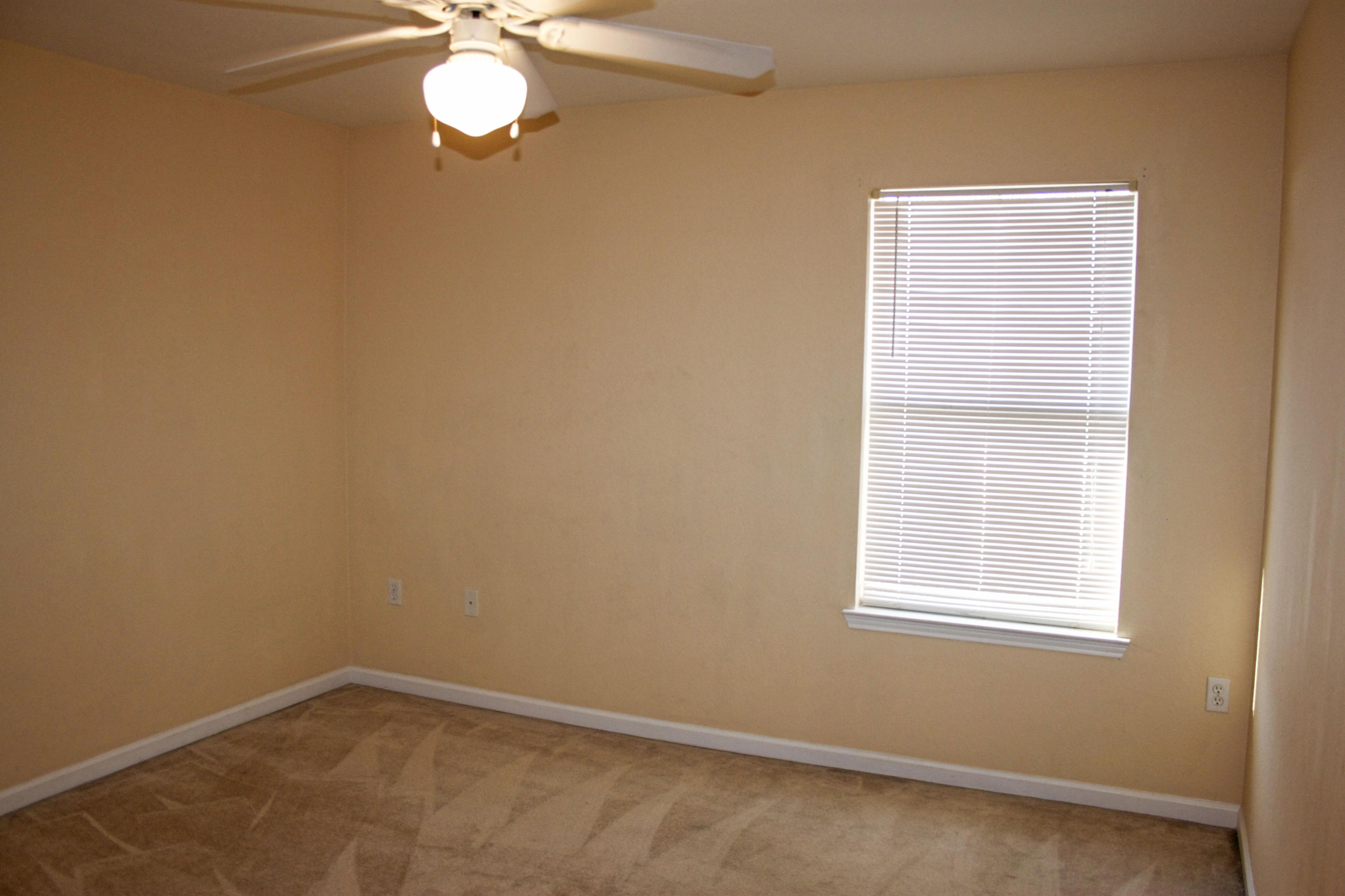 QUAIL LAKE T/H LOT 3 - Residential