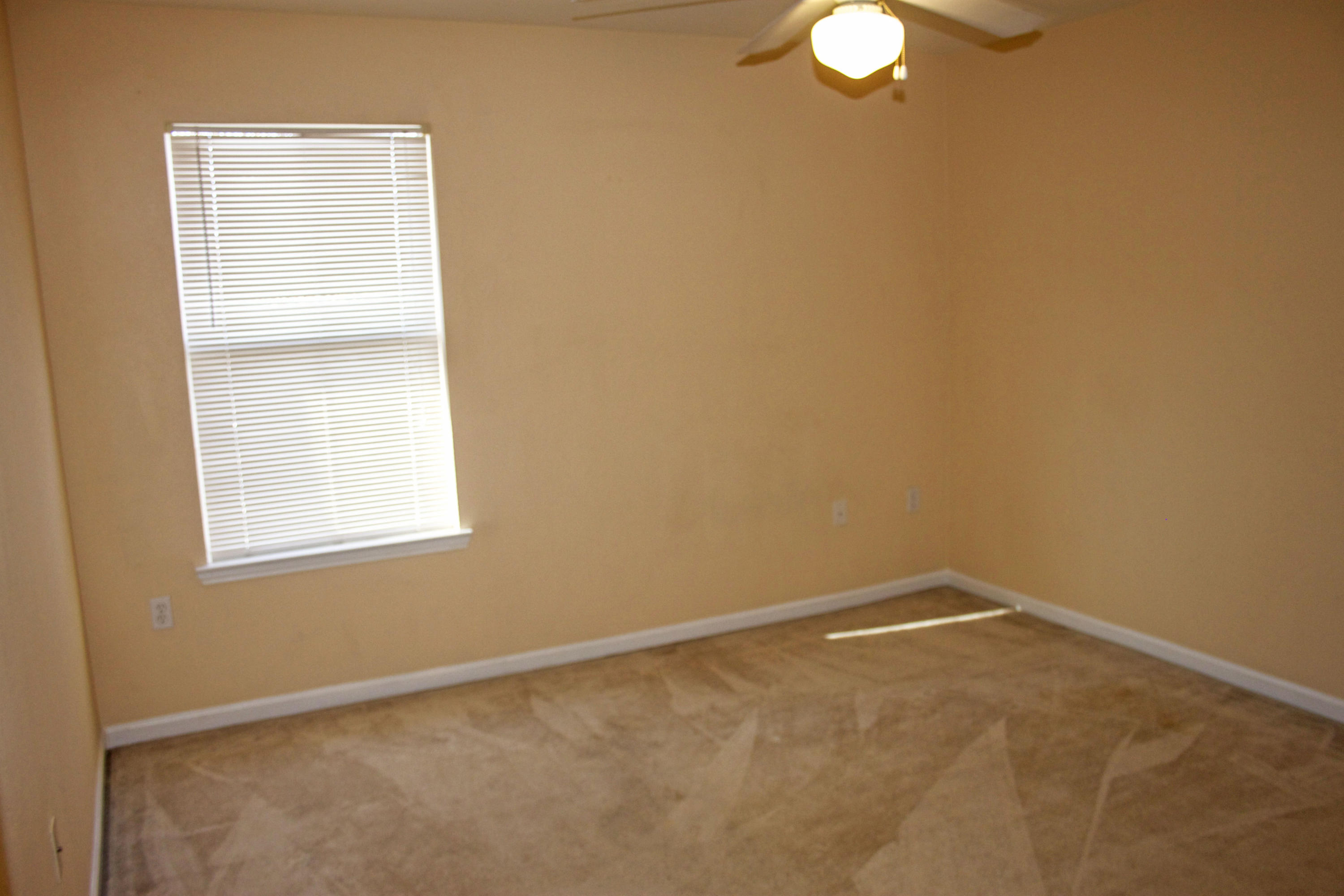 QUAIL LAKE T/H LOT 3 - Residential