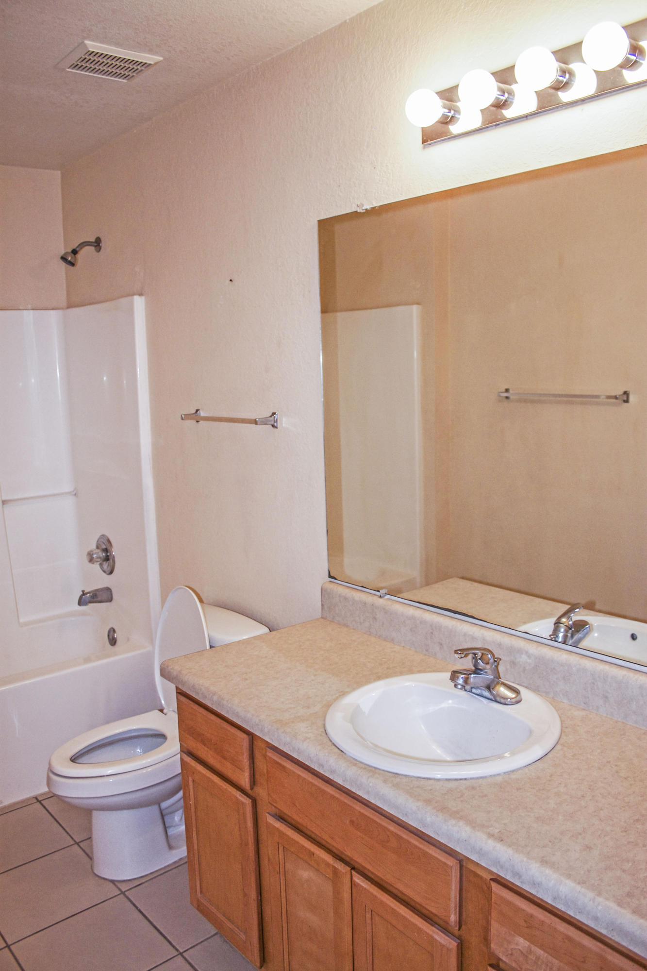 QUAIL LAKE T/H LOT 3 - Residential