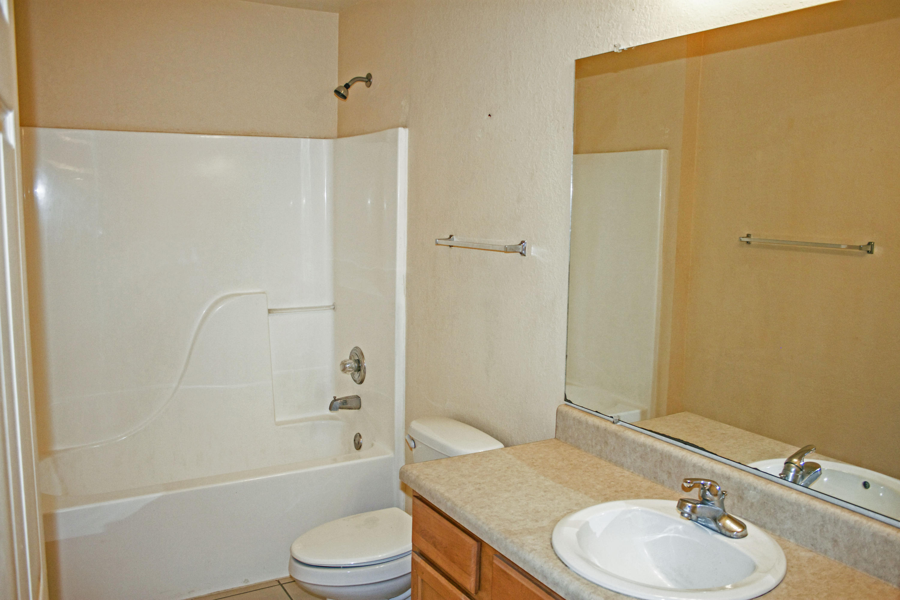 QUAIL LAKE T/H LOT 3 - Residential