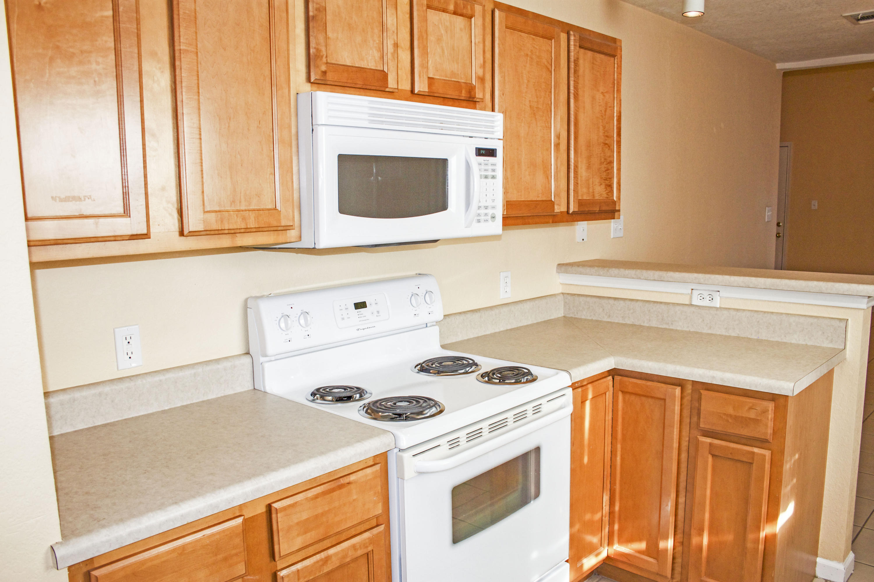 QUAIL LAKE T/H LOT 3 - Residential