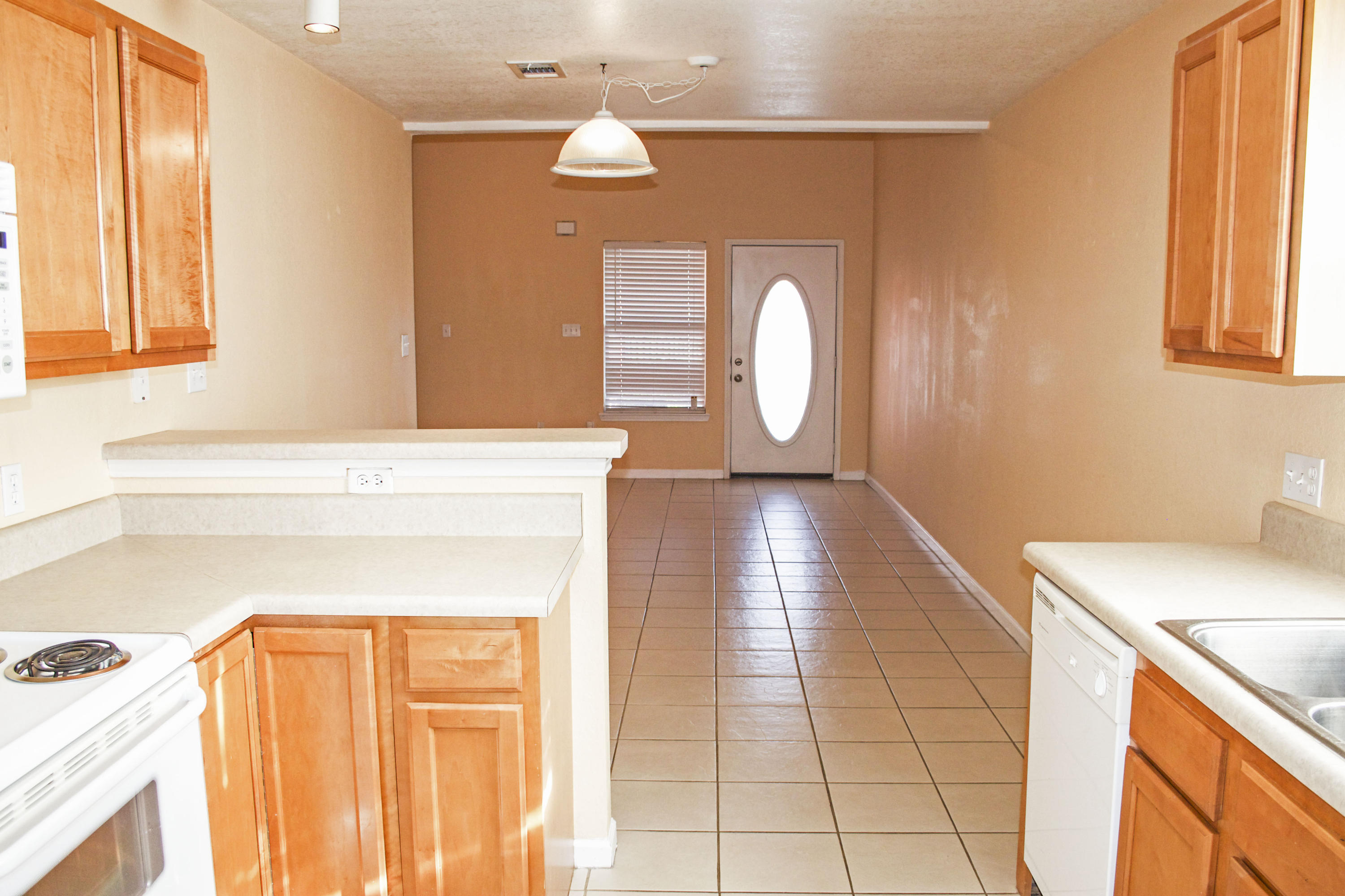 QUAIL LAKE T/H LOT 3 - Residential