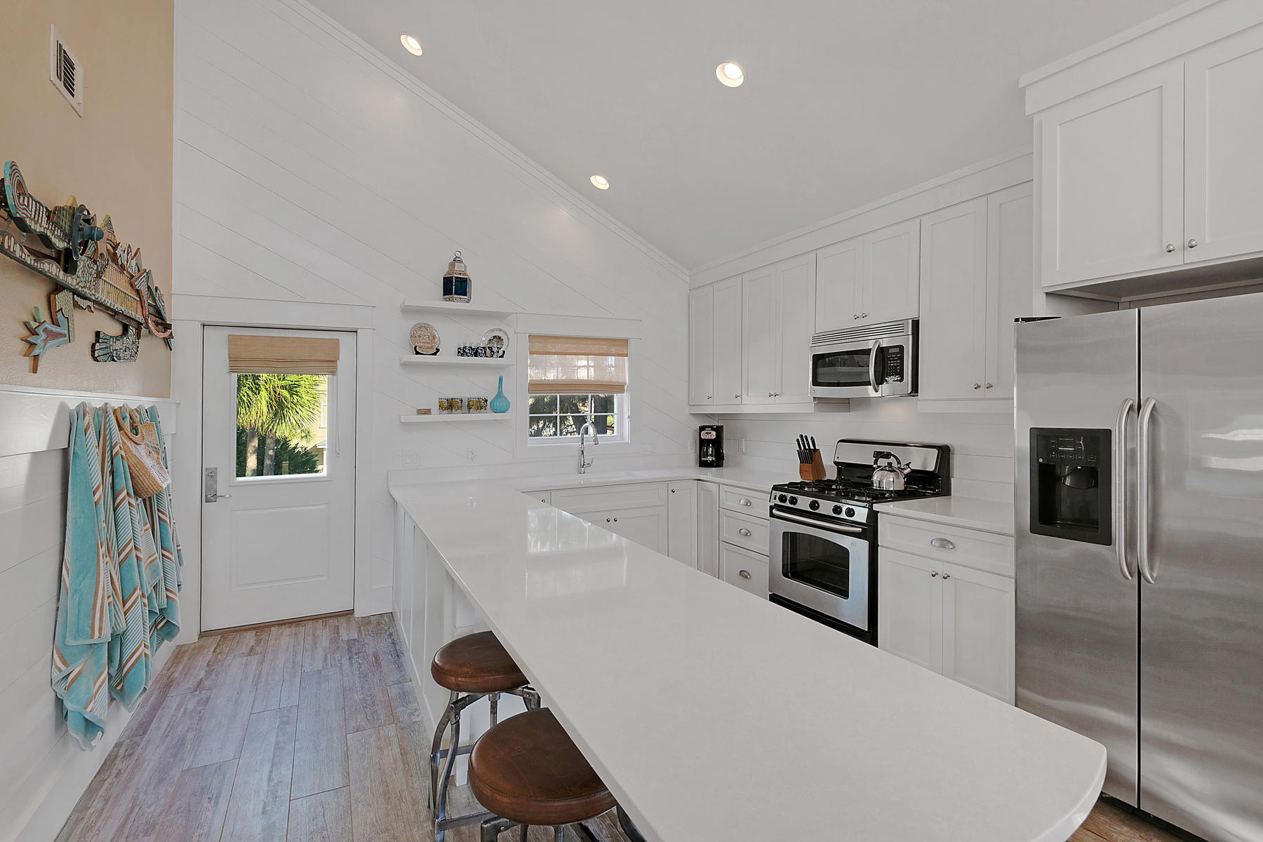 GULF VIEWS - Residential