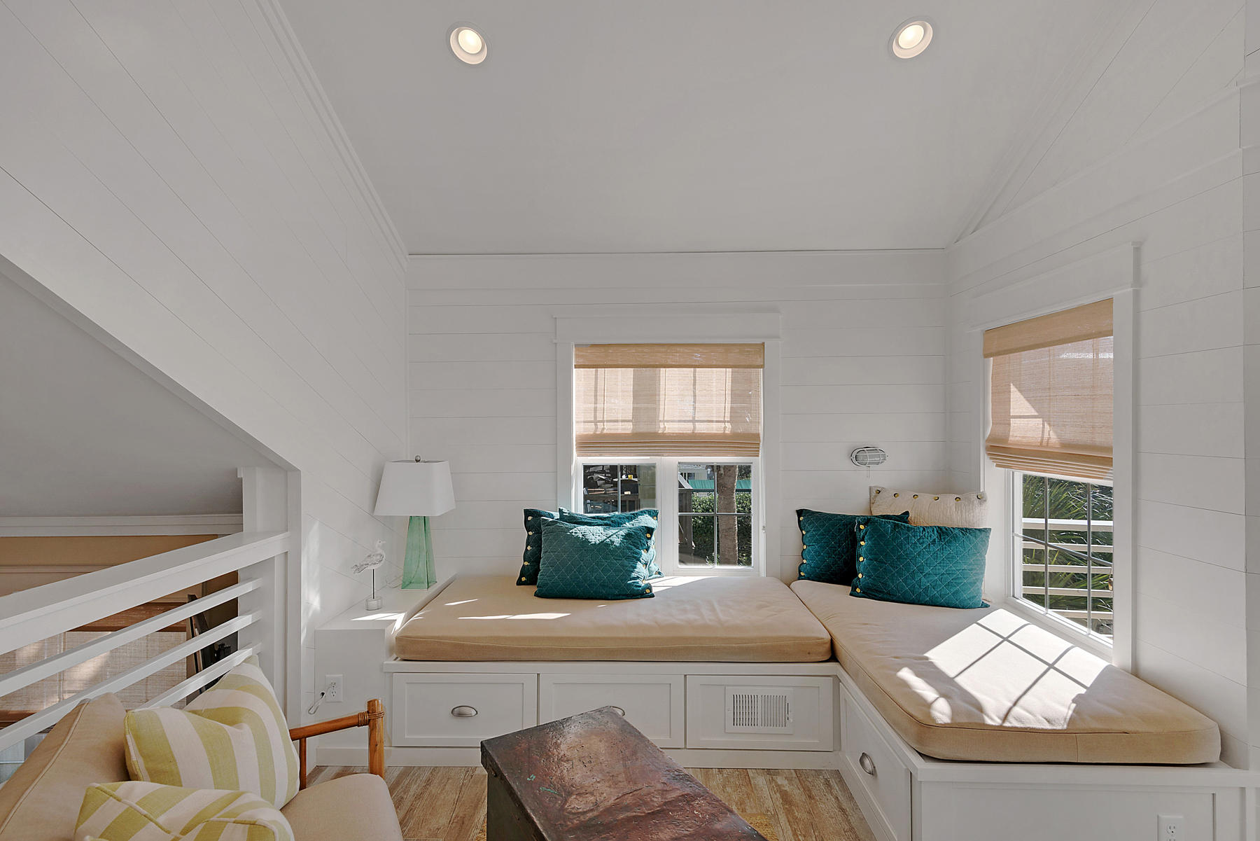 GULF VIEWS - Residential