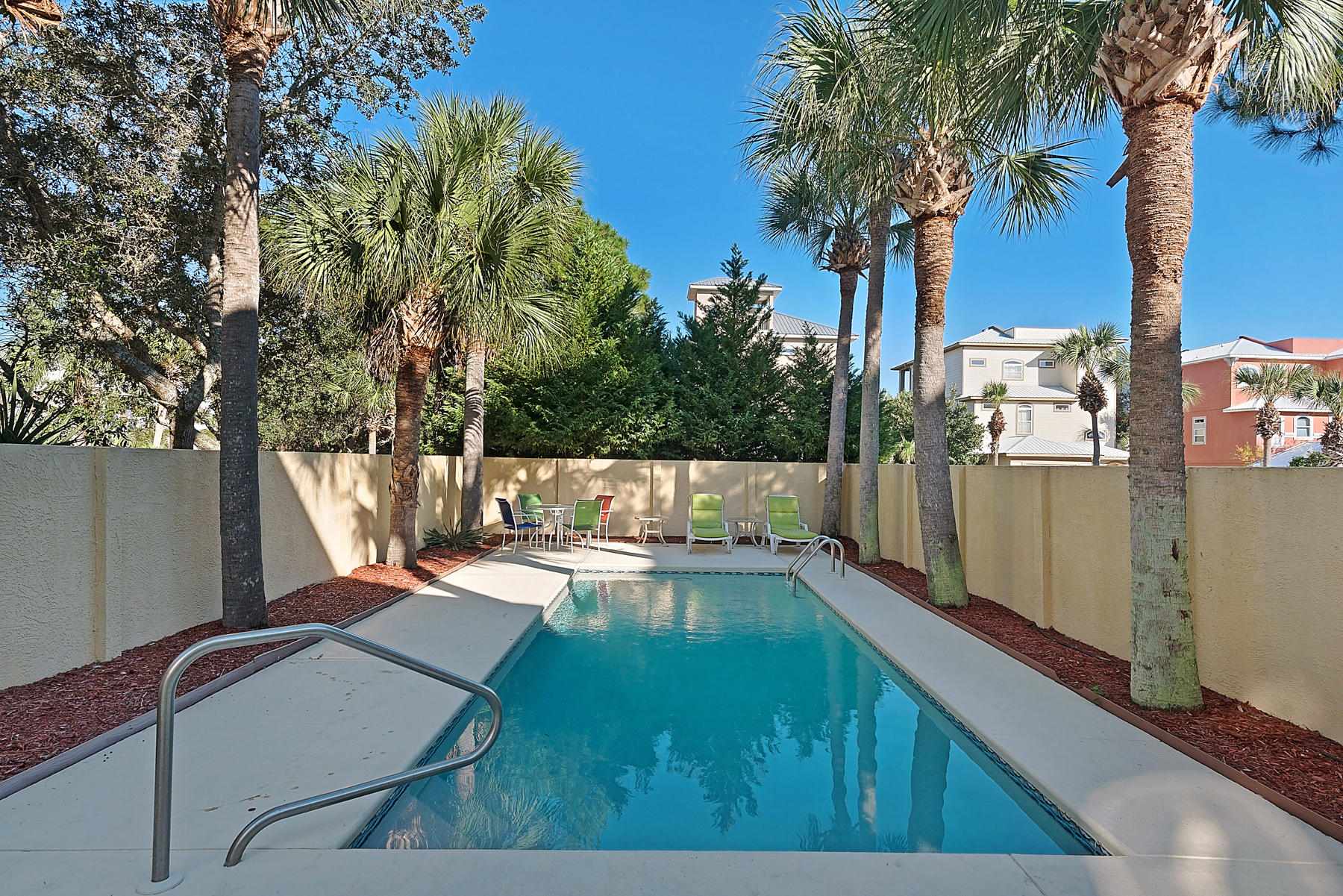 GULF VIEWS - Residential