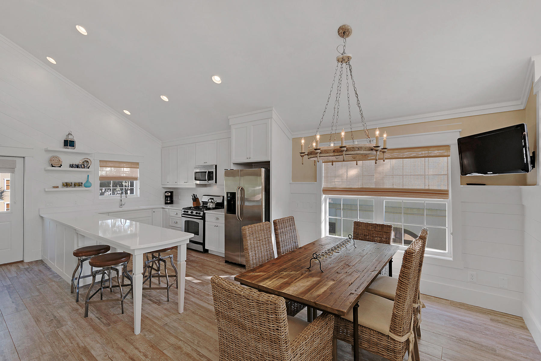 GULF VIEWS - Residential