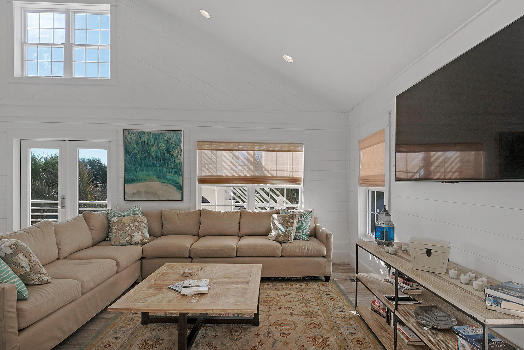 GULF VIEWS - Residential