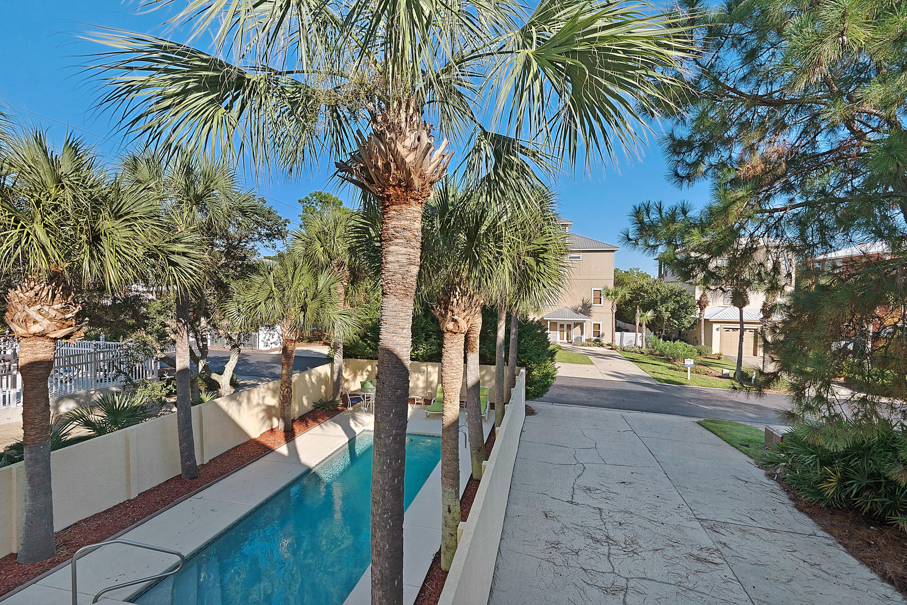 GULF VIEWS - Residential