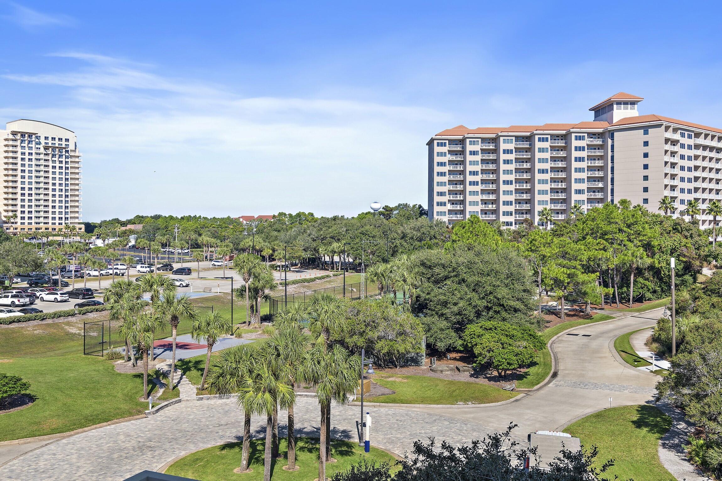 TOPS'L BEACH MANOR - Residential