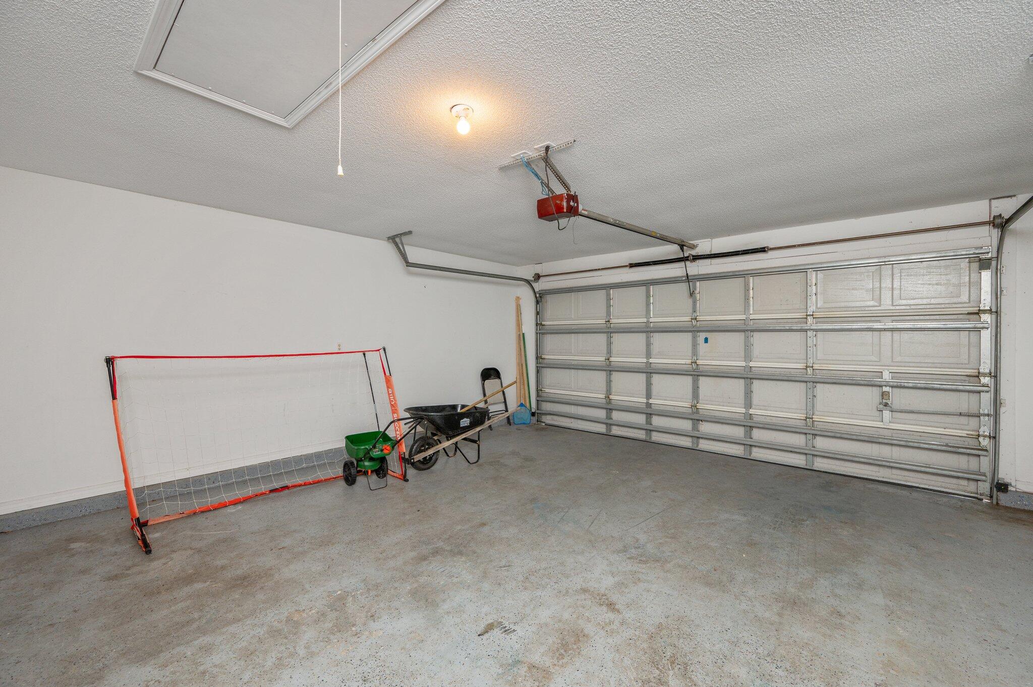 RIDGE CREST PH I - Residential
