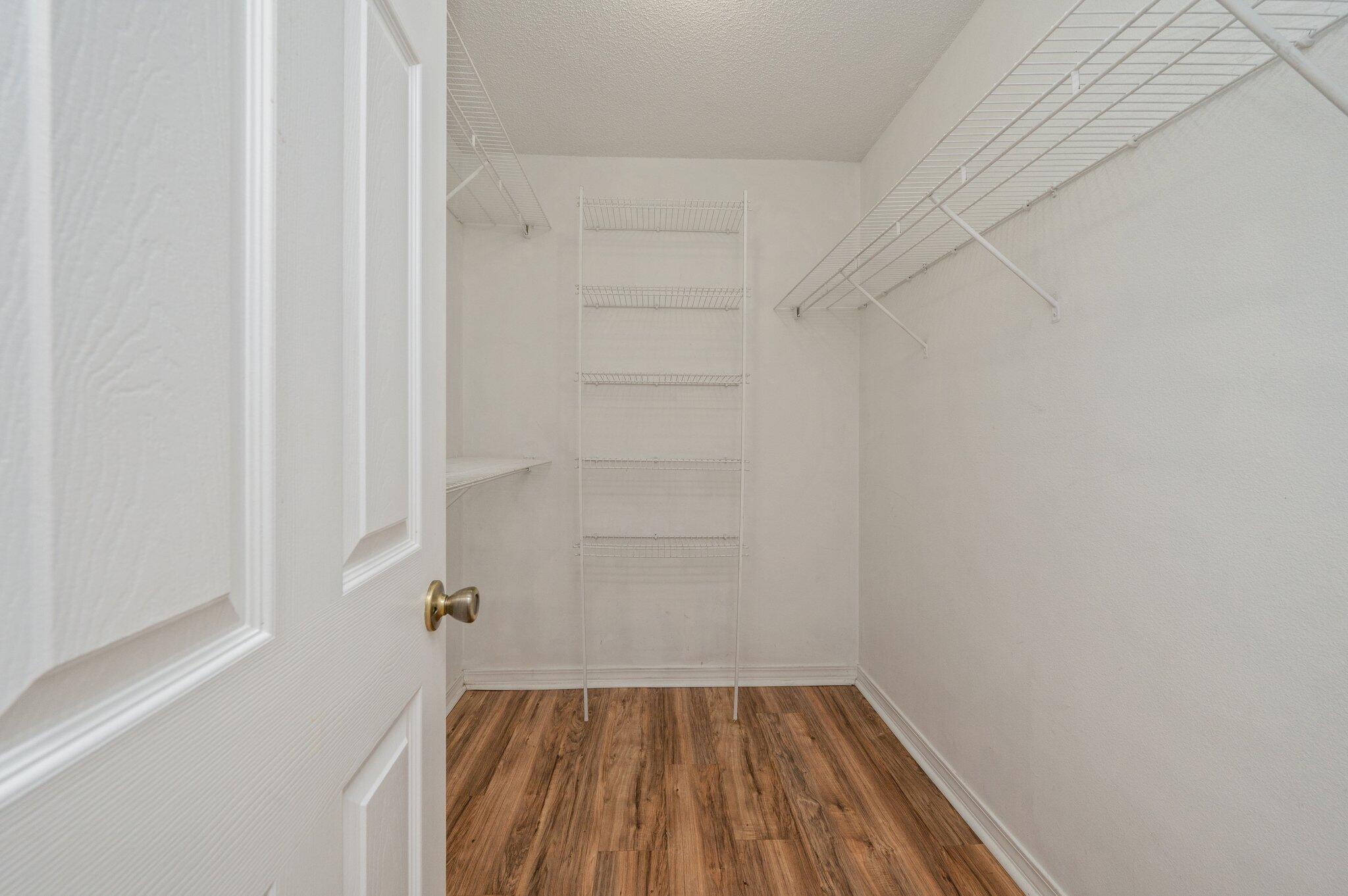 RIDGE CREST PH I - Residential