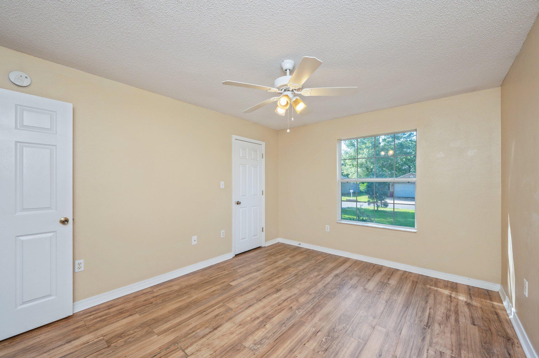 RIDGE CREST PH I - Residential