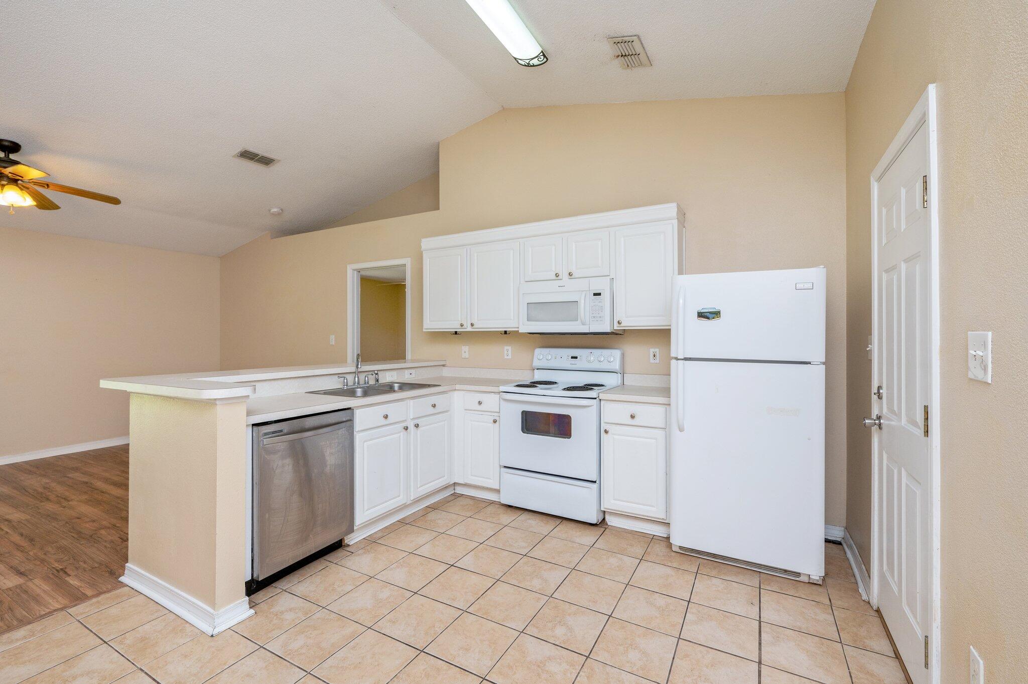 RIDGE CREST PH I - Residential