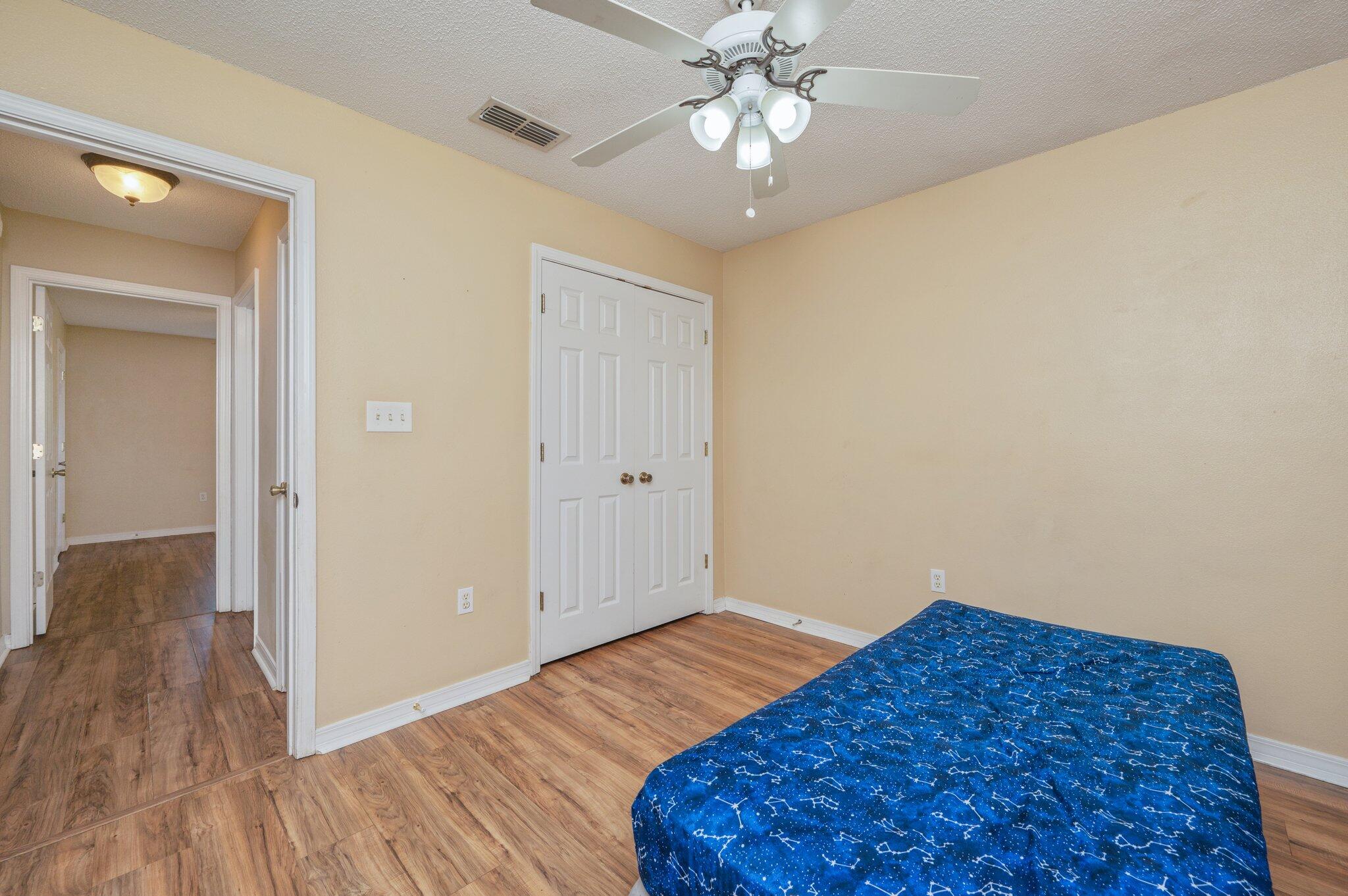 RIDGE CREST PH I - Residential