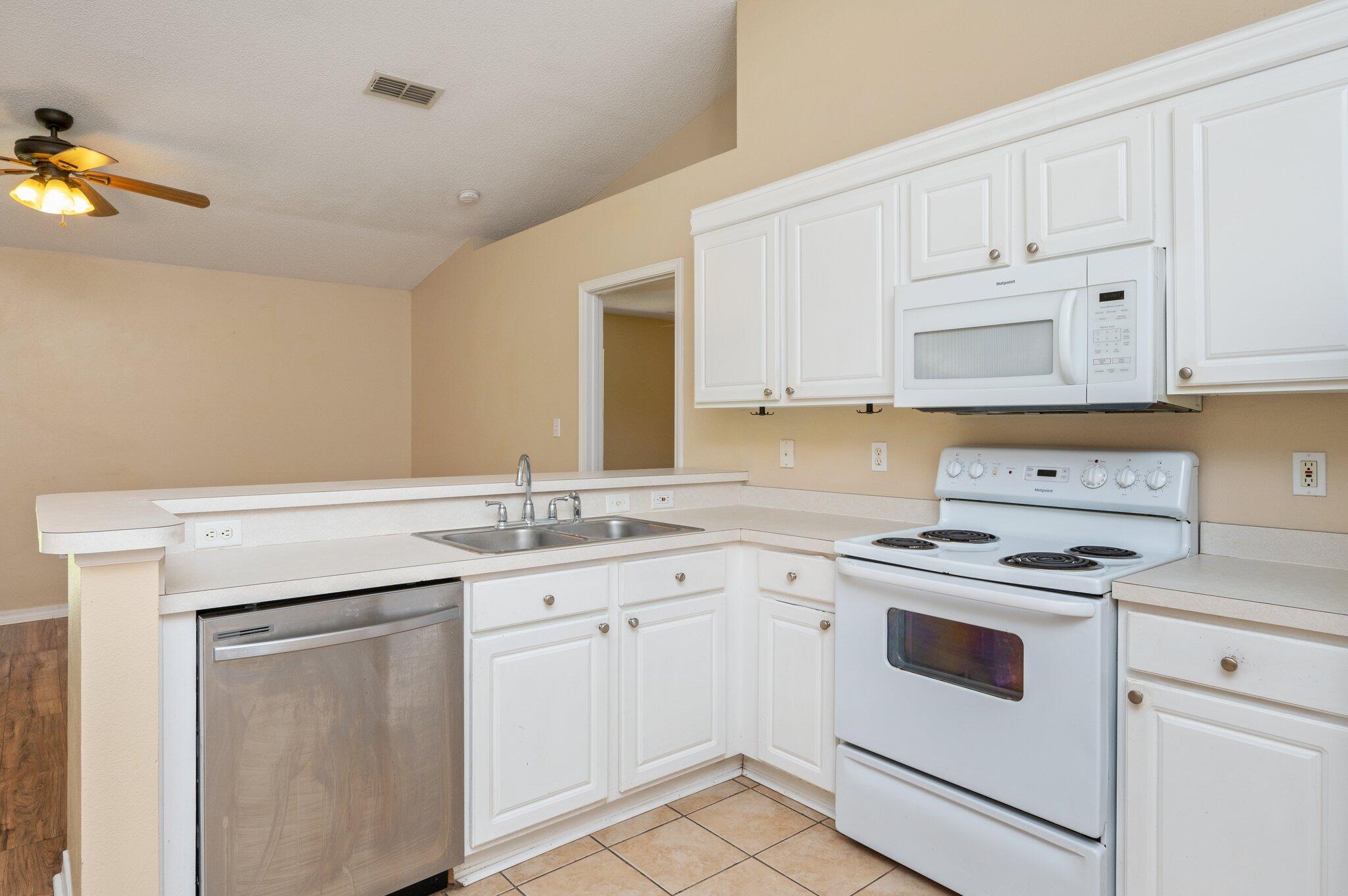 RIDGE CREST PH I - Residential