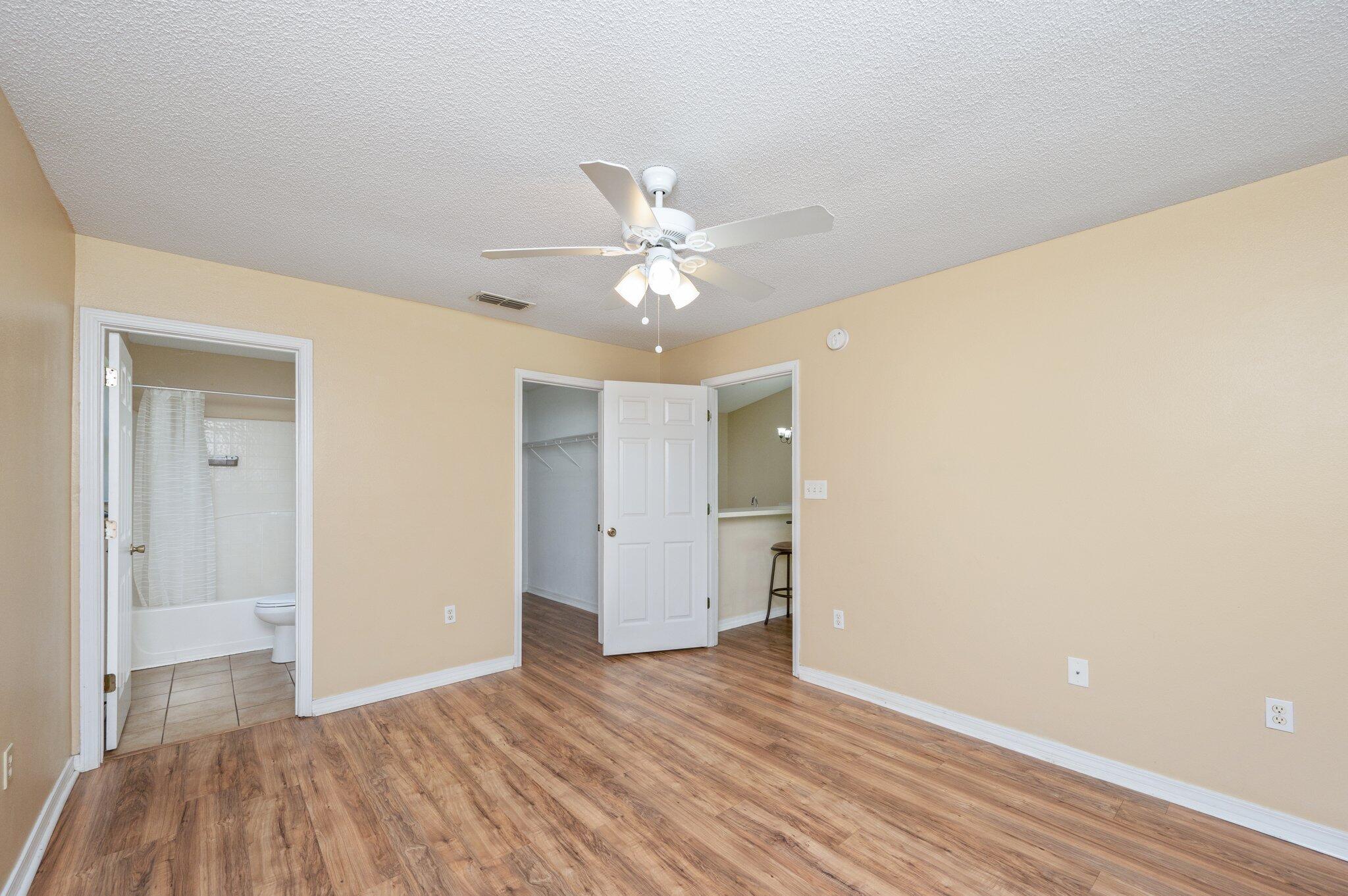 RIDGE CREST PH I - Residential