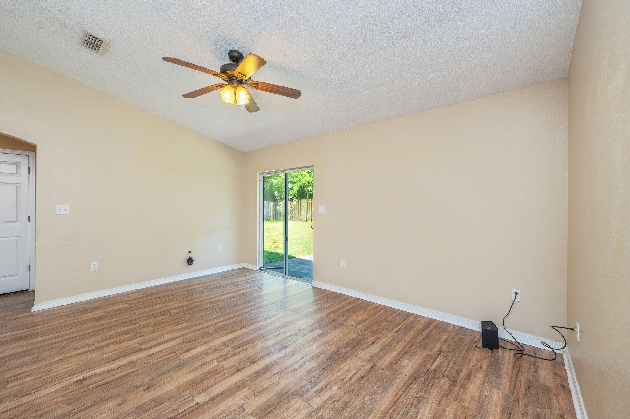RIDGE CREST PH I - Residential