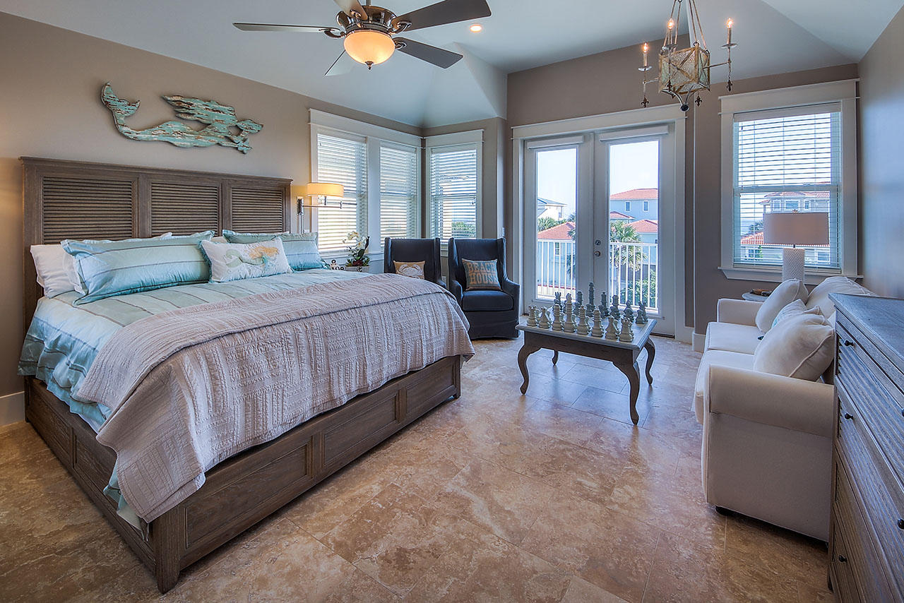 Crystal Shores - Residential