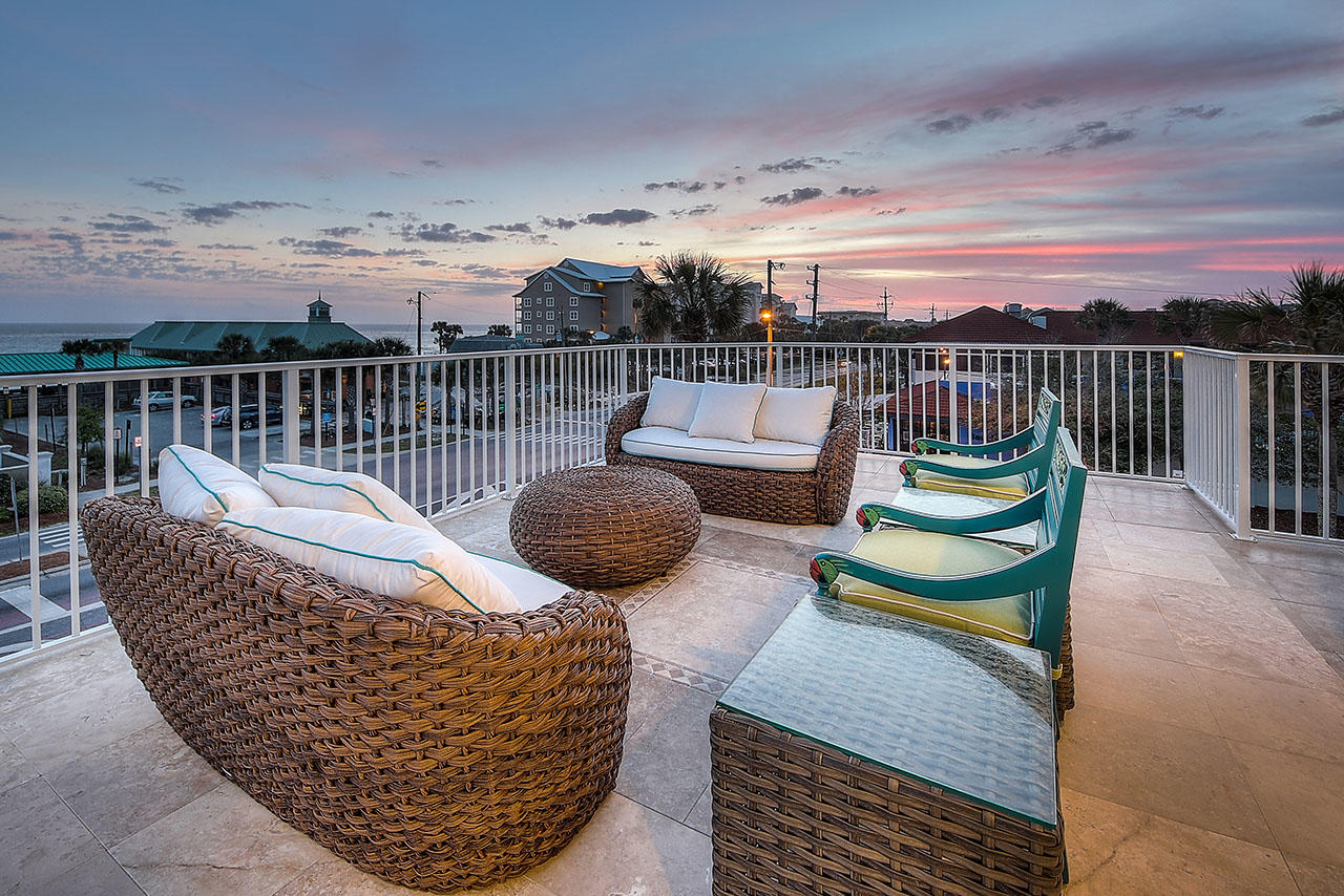 Crystal Shores - Residential