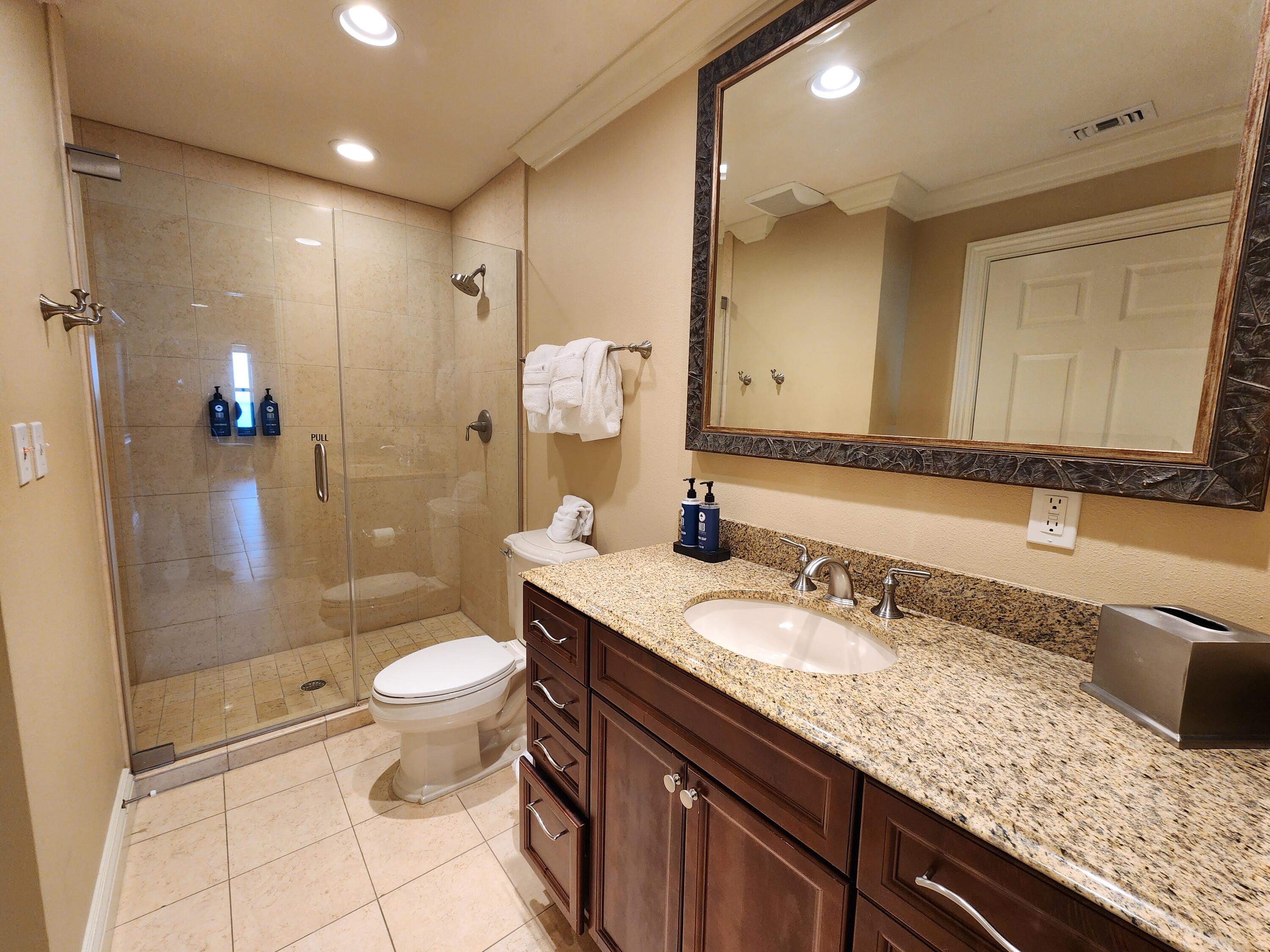 EMERALD GRANDE - Residential