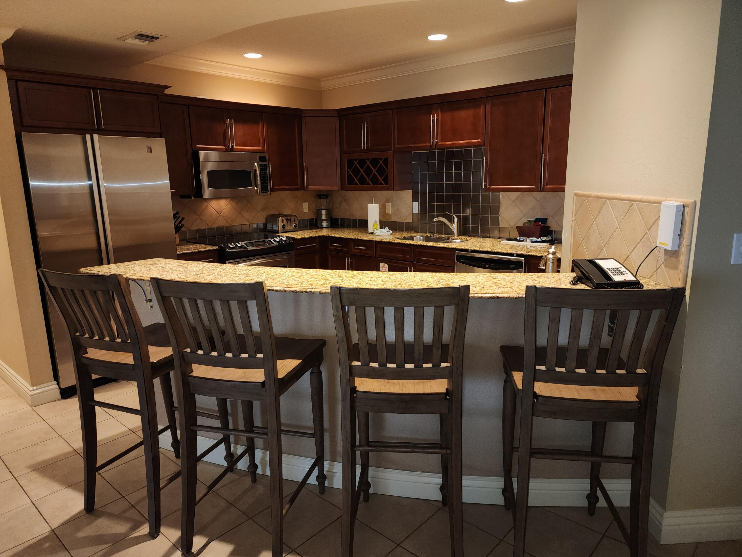 EMERALD GRANDE - Residential