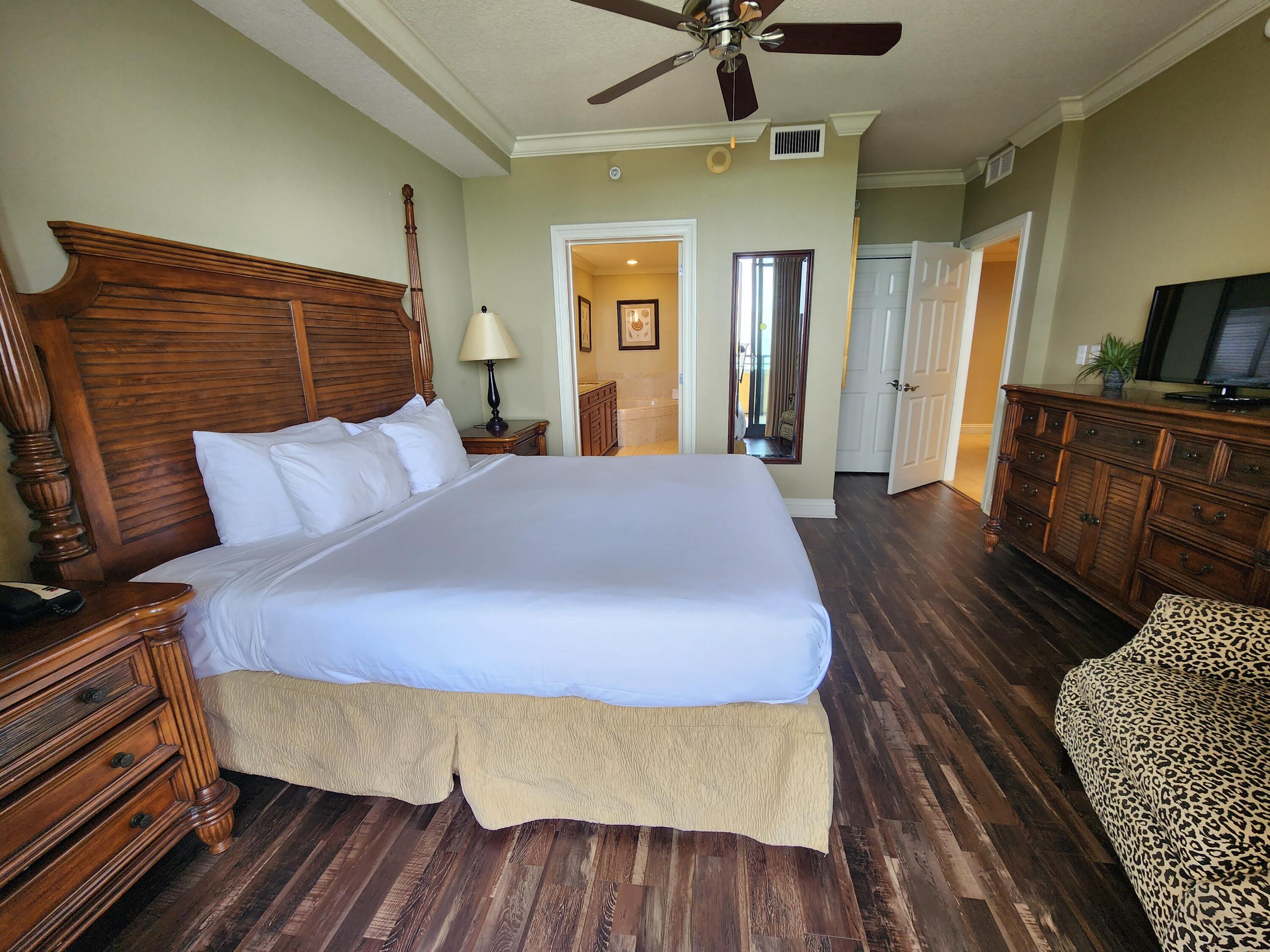 EMERALD GRANDE - Residential