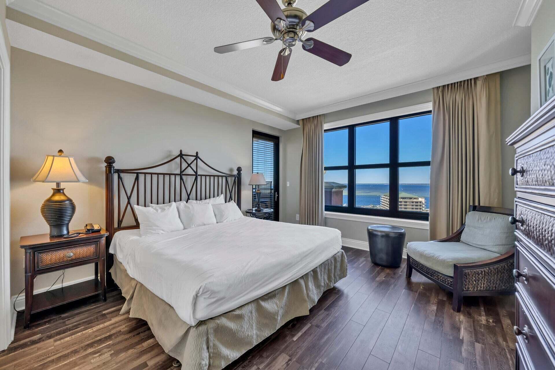 EMERALD GRANDE - Residential