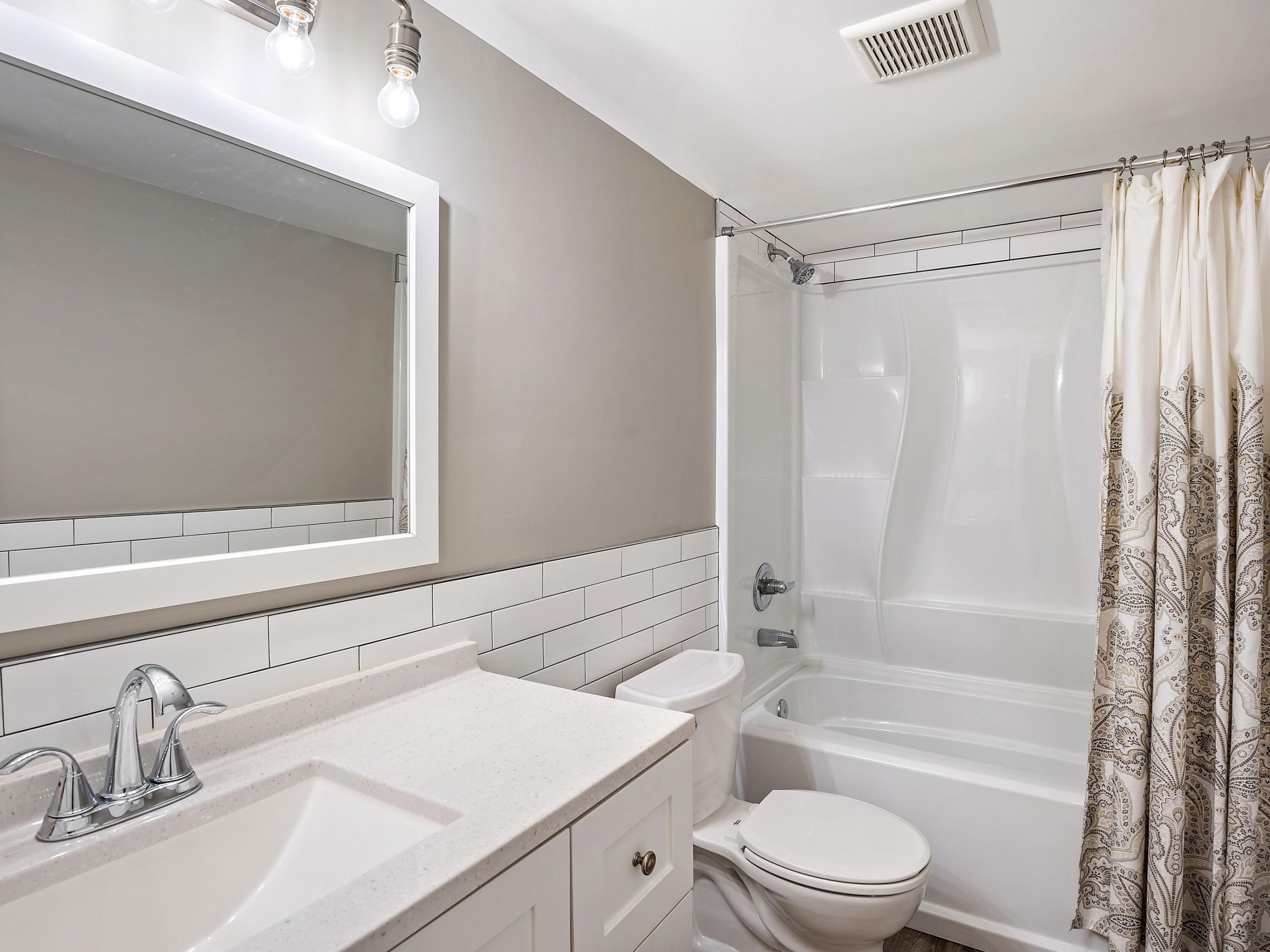 SEASCAPE CONDO GARDEN VILLA - Residential