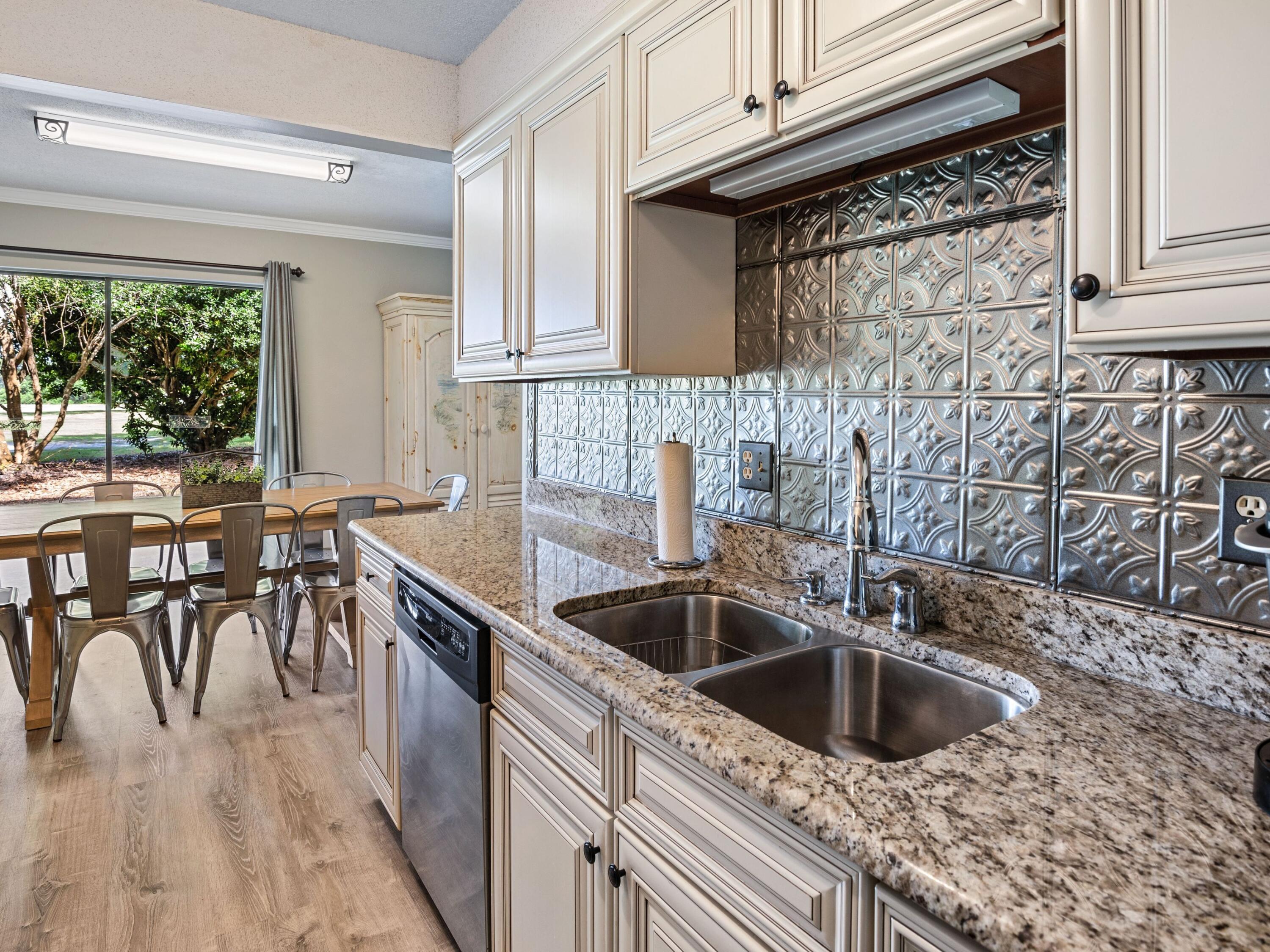 SEASCAPE CONDO GARDEN VILLA - Residential