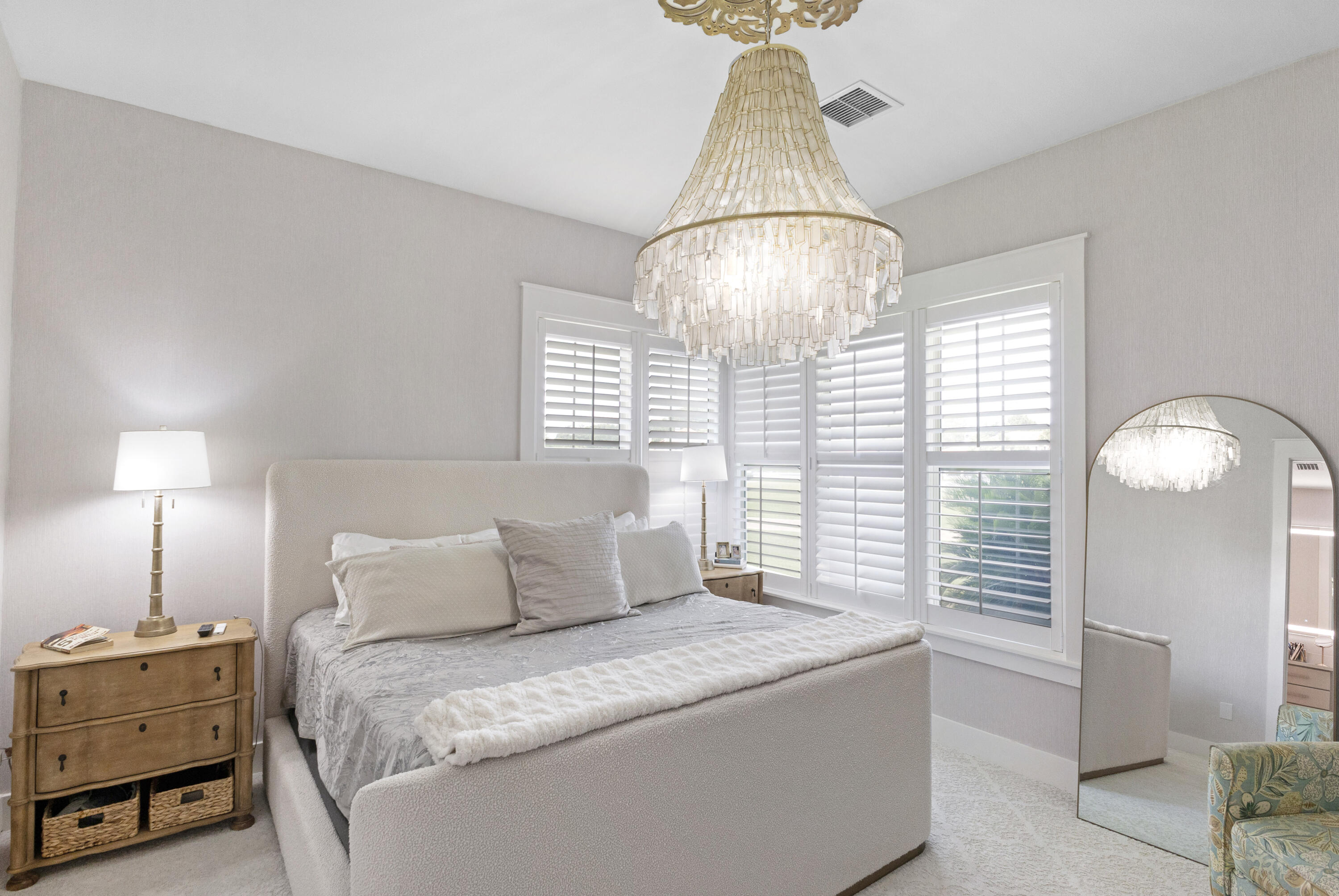 MAGNOLIA BAY - Residential