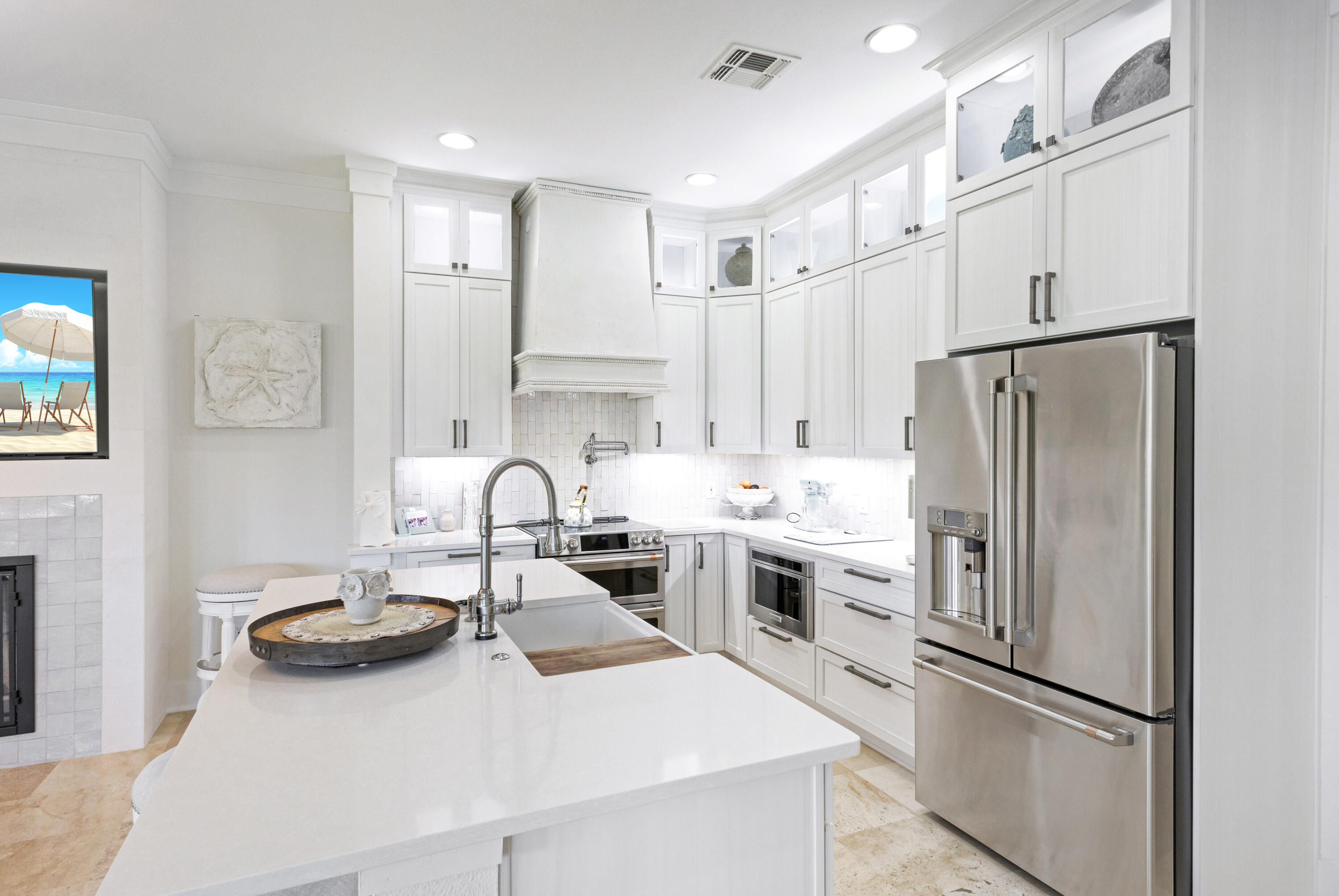 MAGNOLIA BAY - Residential