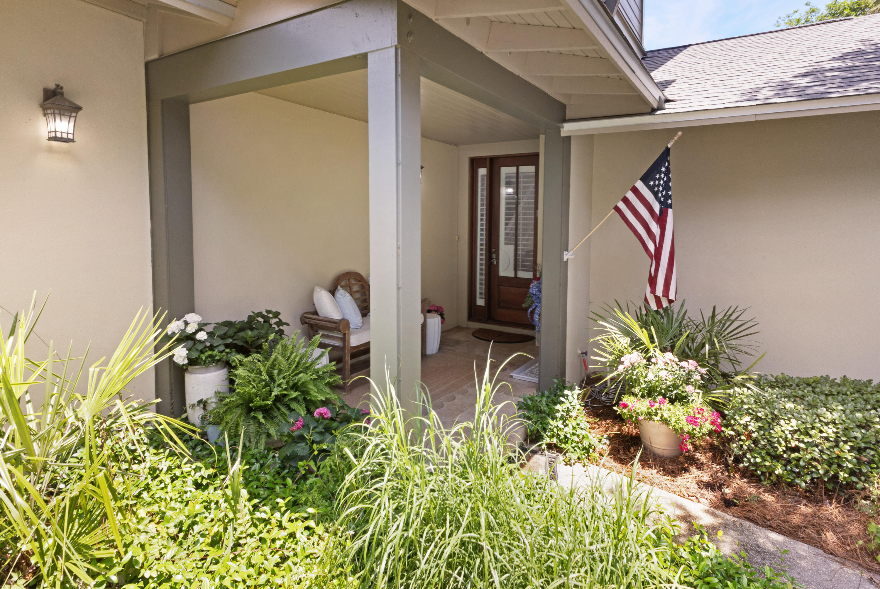 MAGNOLIA BAY - Residential