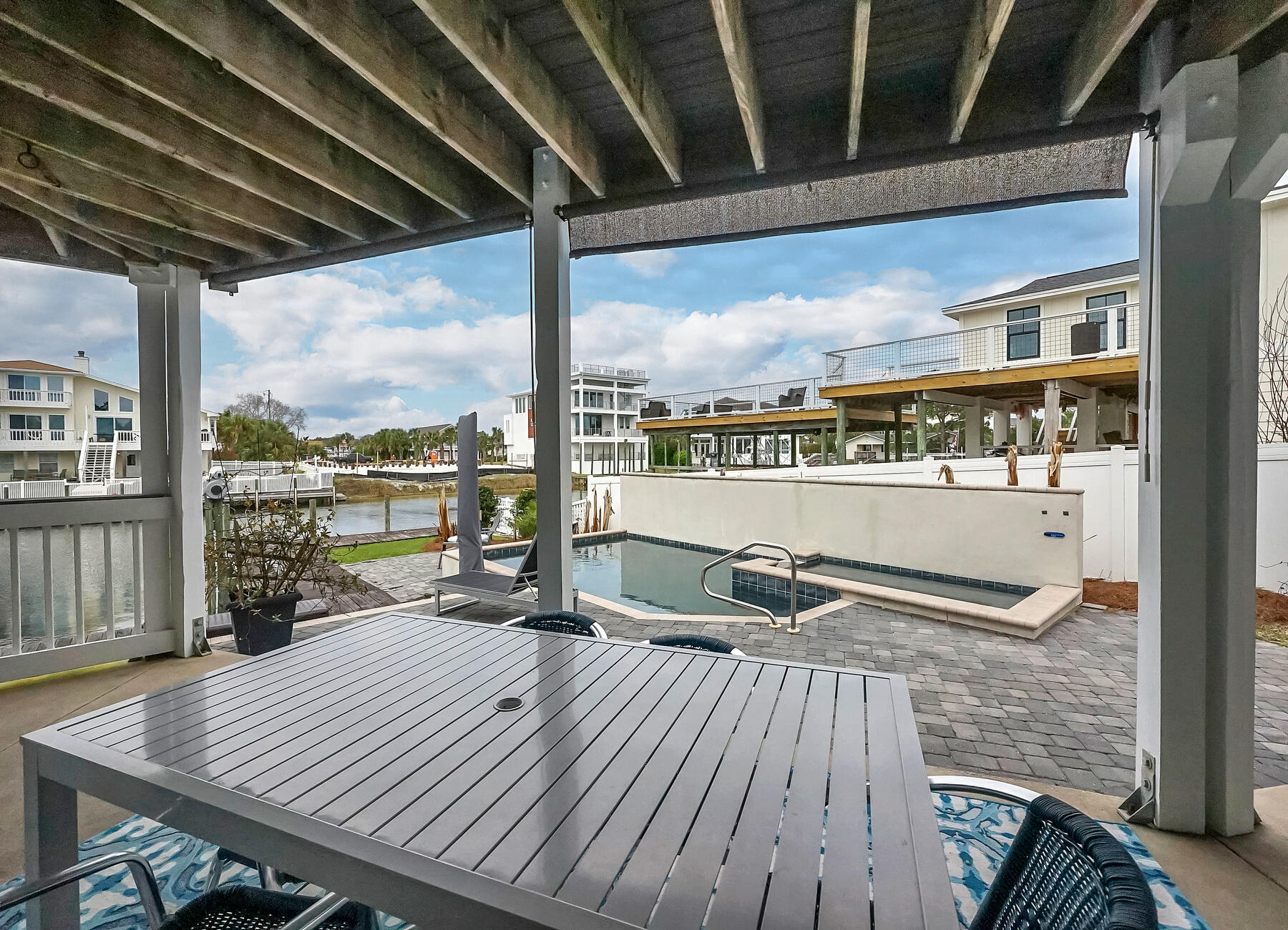 Holiday Isle - Residential