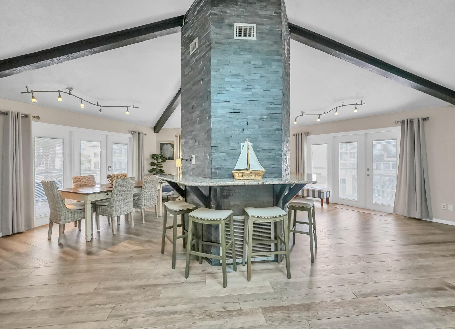 Holiday Isle - Residential