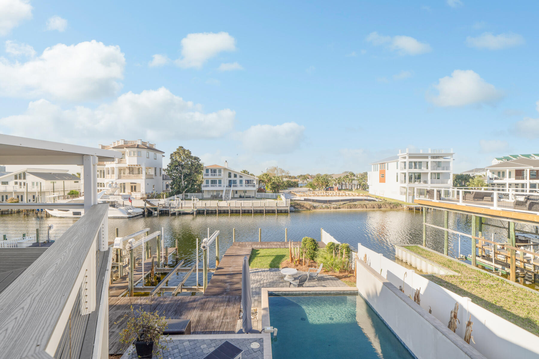 Holiday Isle - Residential