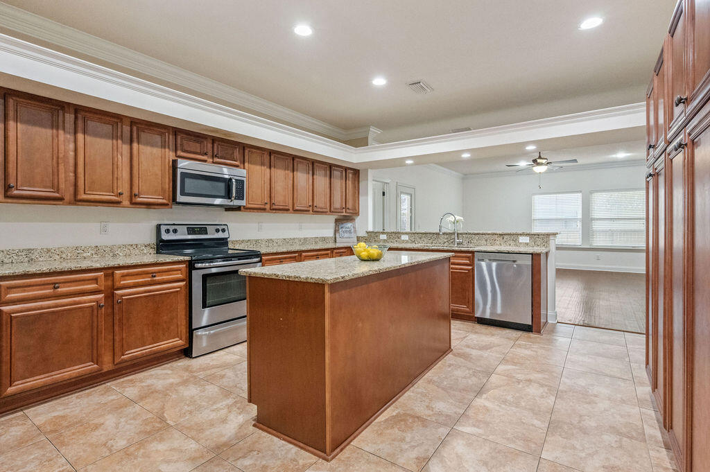 VALPARAISO PINECREST 6 - Residential