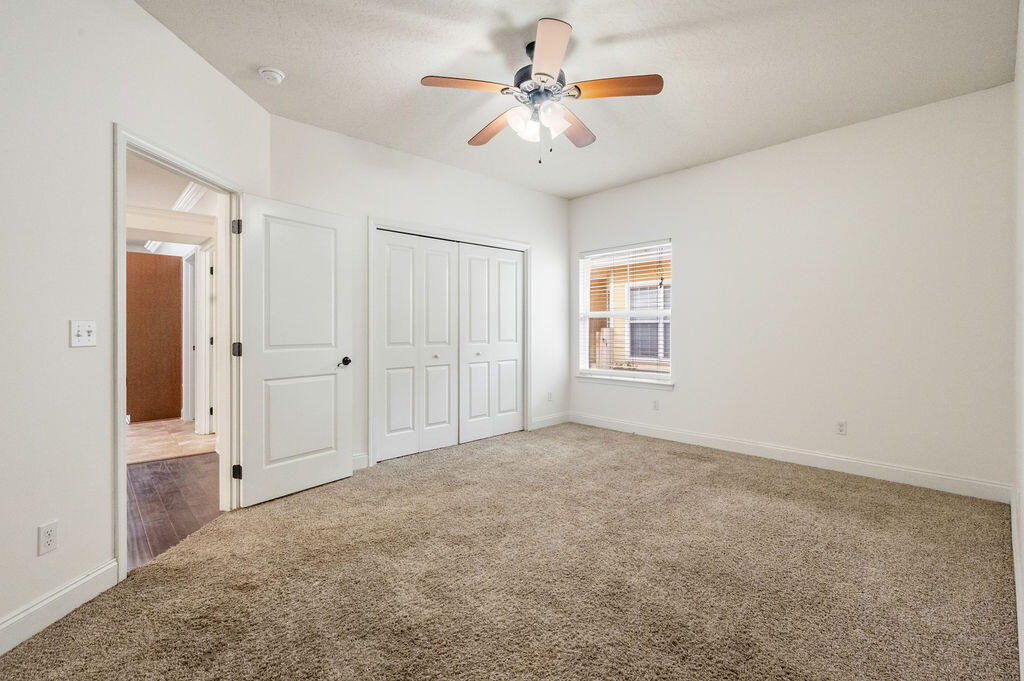 VALPARAISO PINECREST 6 - Residential