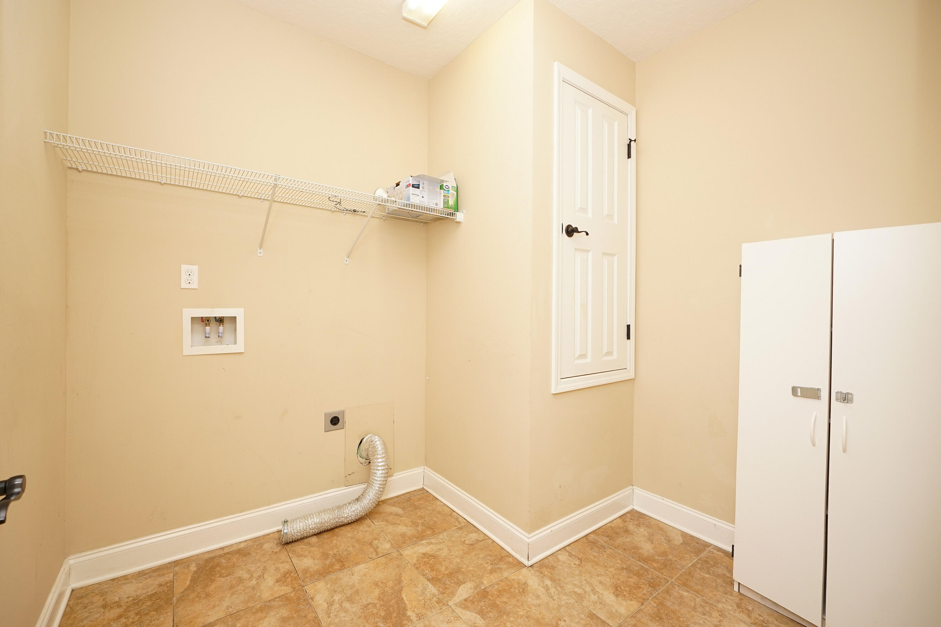 VALPARAISO PINECREST 6 - Residential