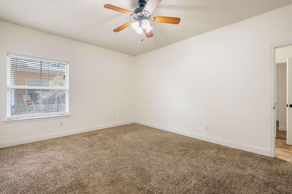 VALPARAISO PINECREST 6 - Residential