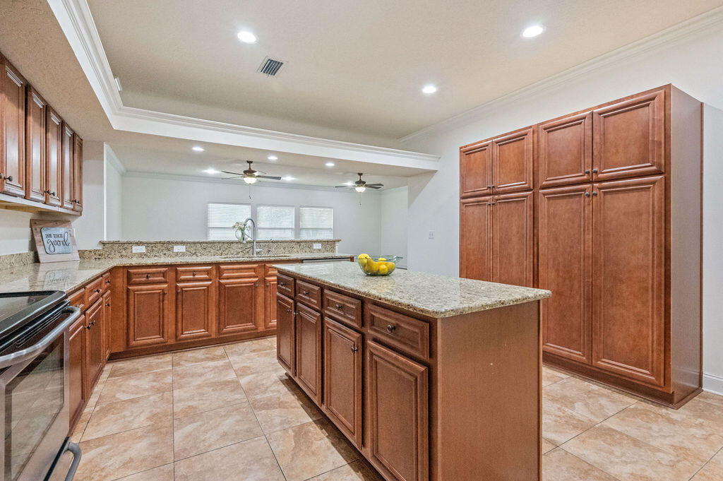 VALPARAISO PINECREST 6 - Residential