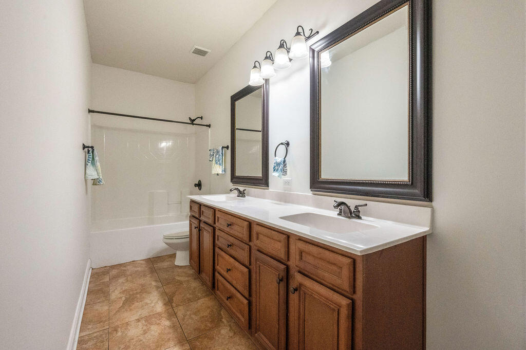 VALPARAISO PINECREST 6 - Residential