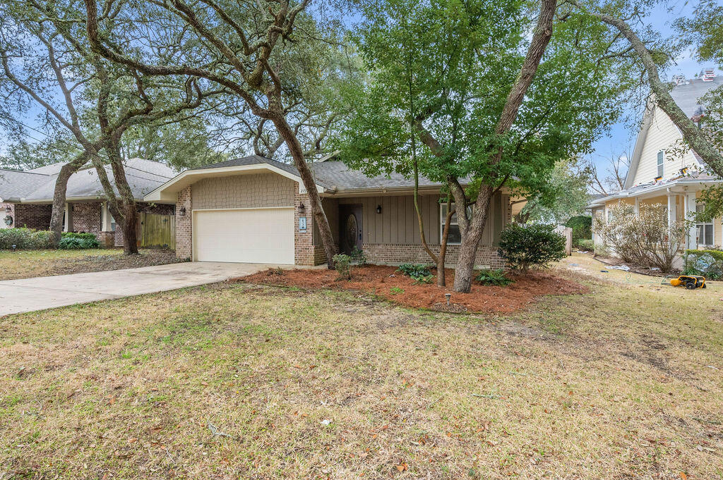 VALPARAISO PINECREST 6 - Residential