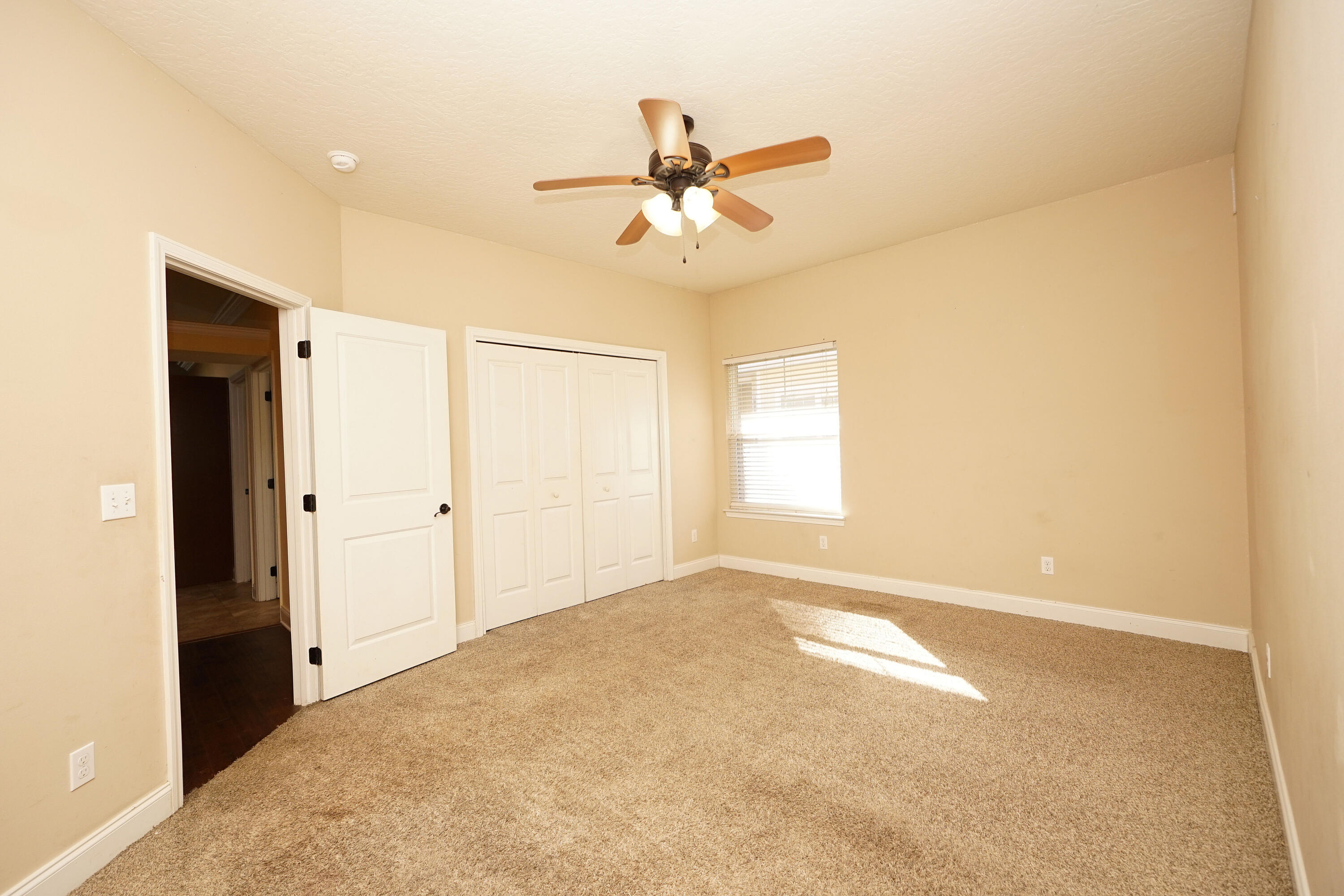 VALPARAISO PINECREST 6 - Residential