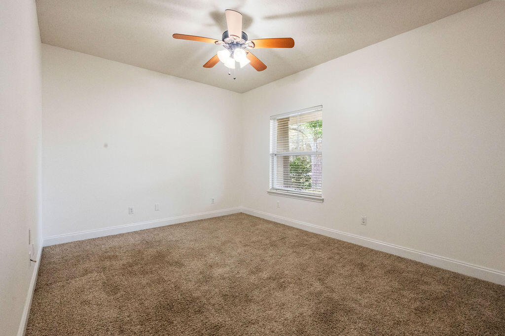 VALPARAISO PINECREST 6 - Residential