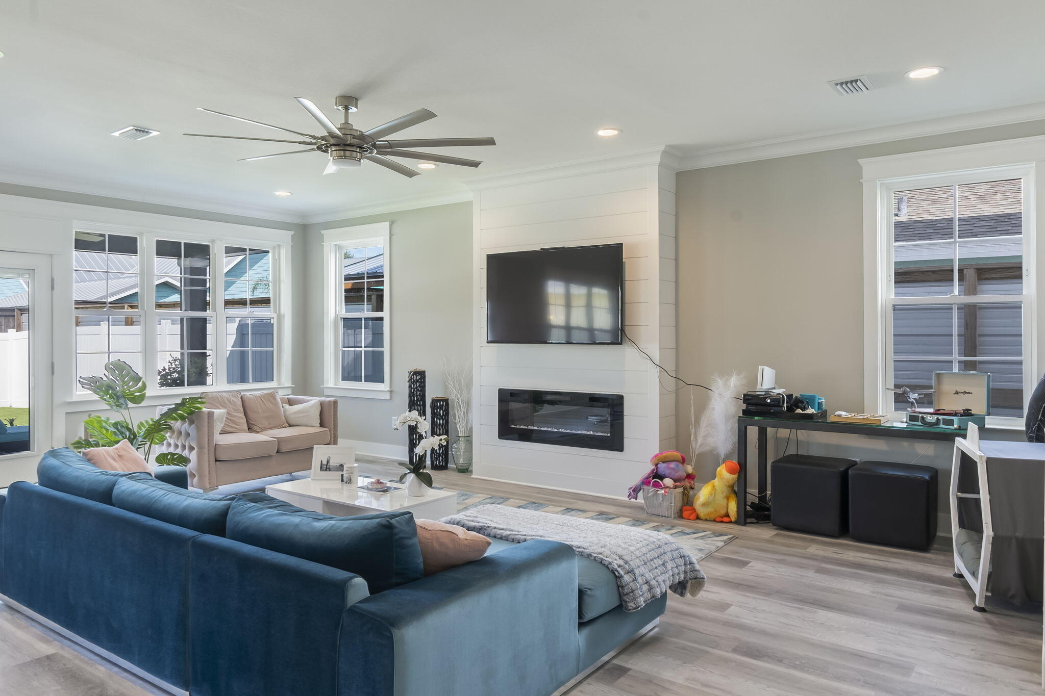 Bid A Wee - Residential