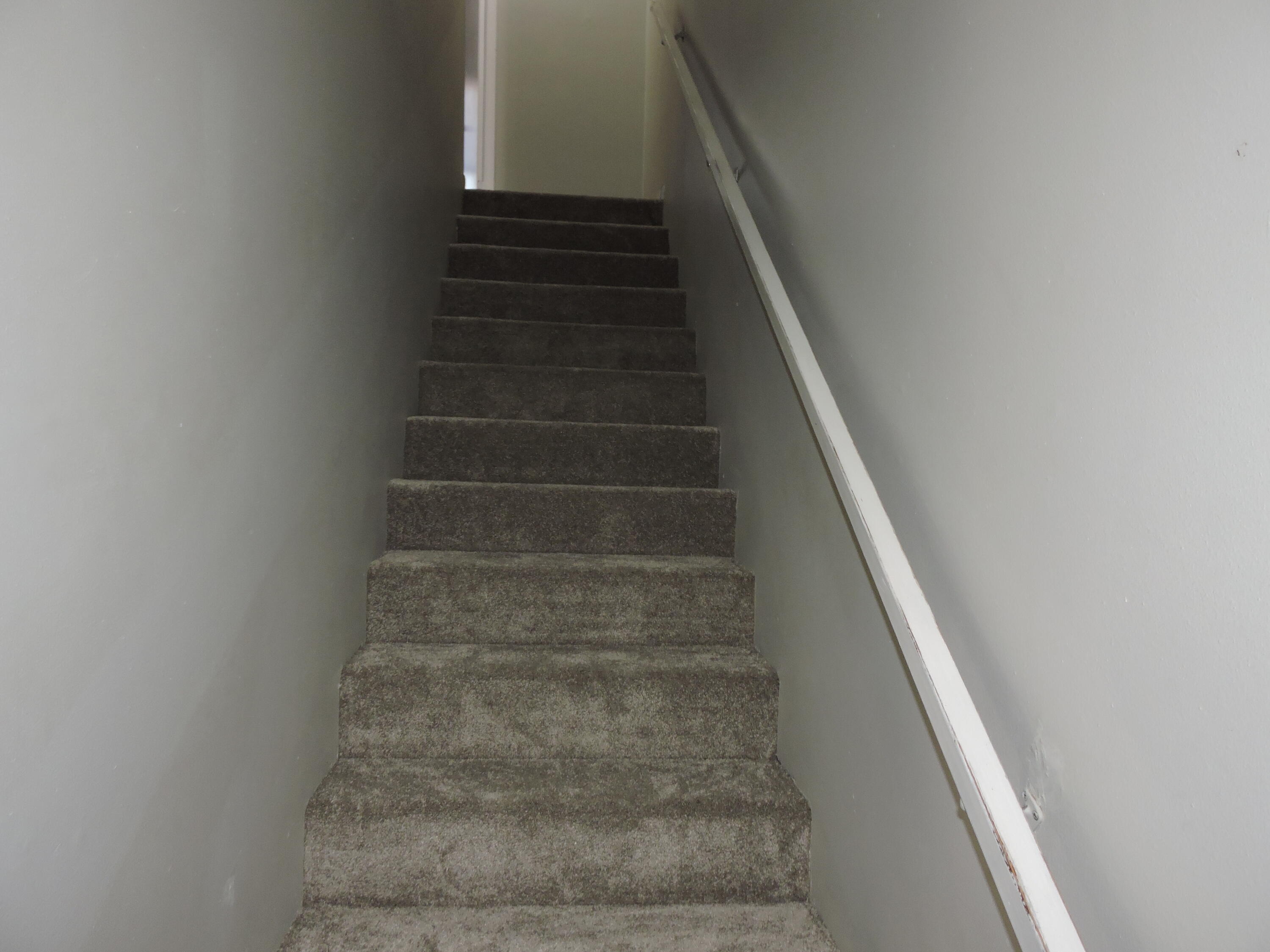 CRESTVIEW HEIGHTS - Residential Lease