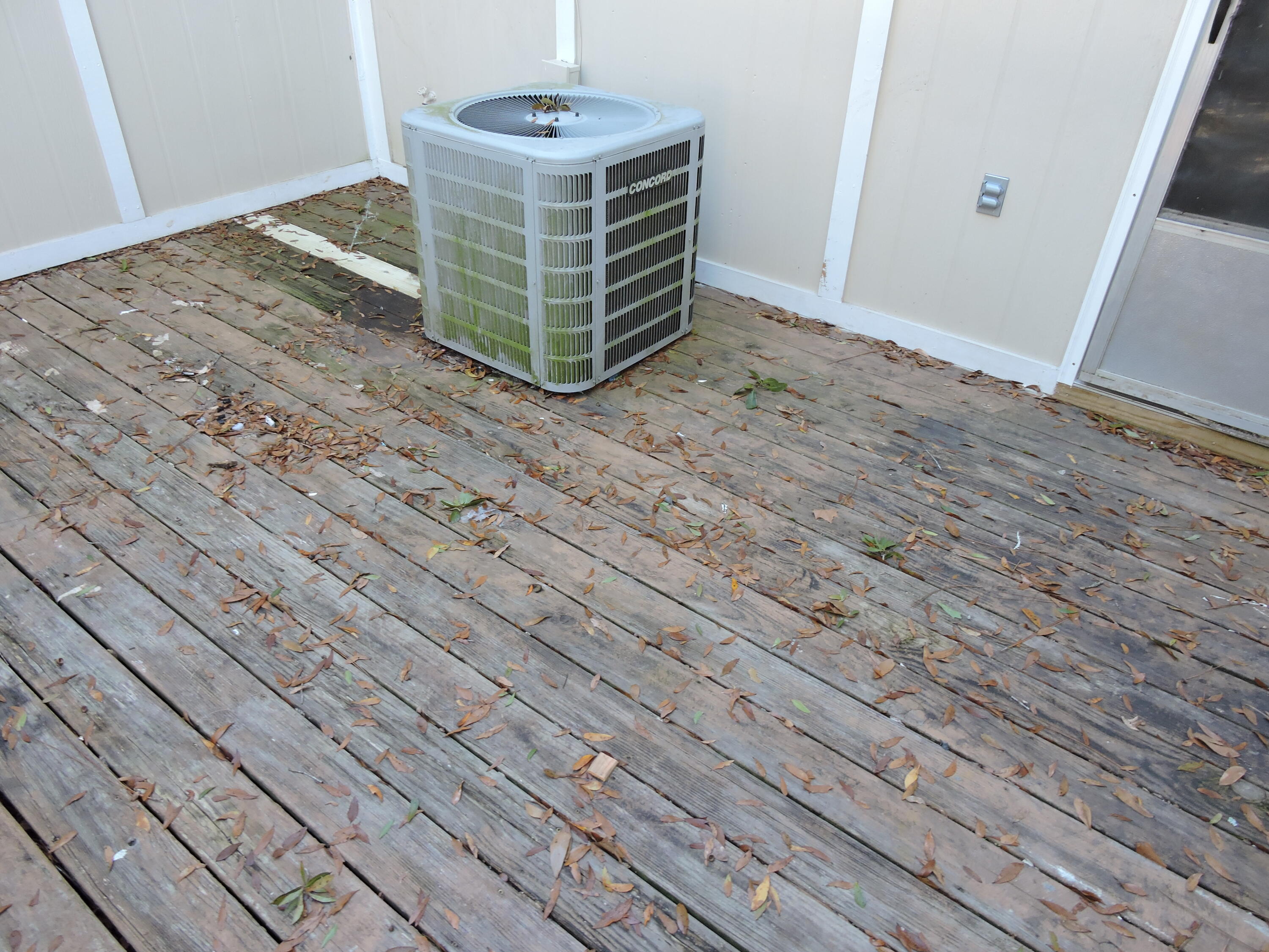 CRESTVIEW HEIGHTS - Residential Lease