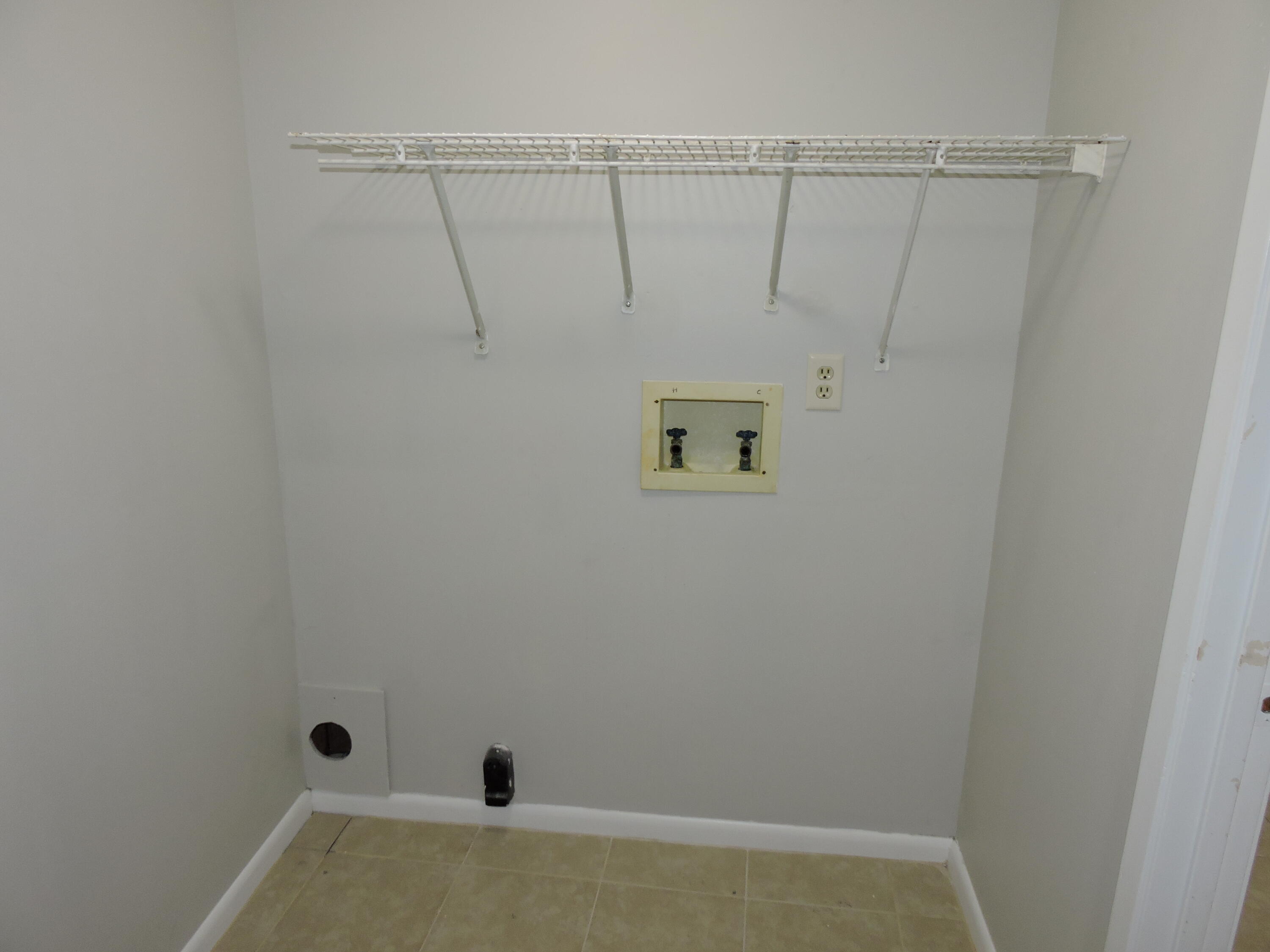 CRESTVIEW HEIGHTS - Residential Lease